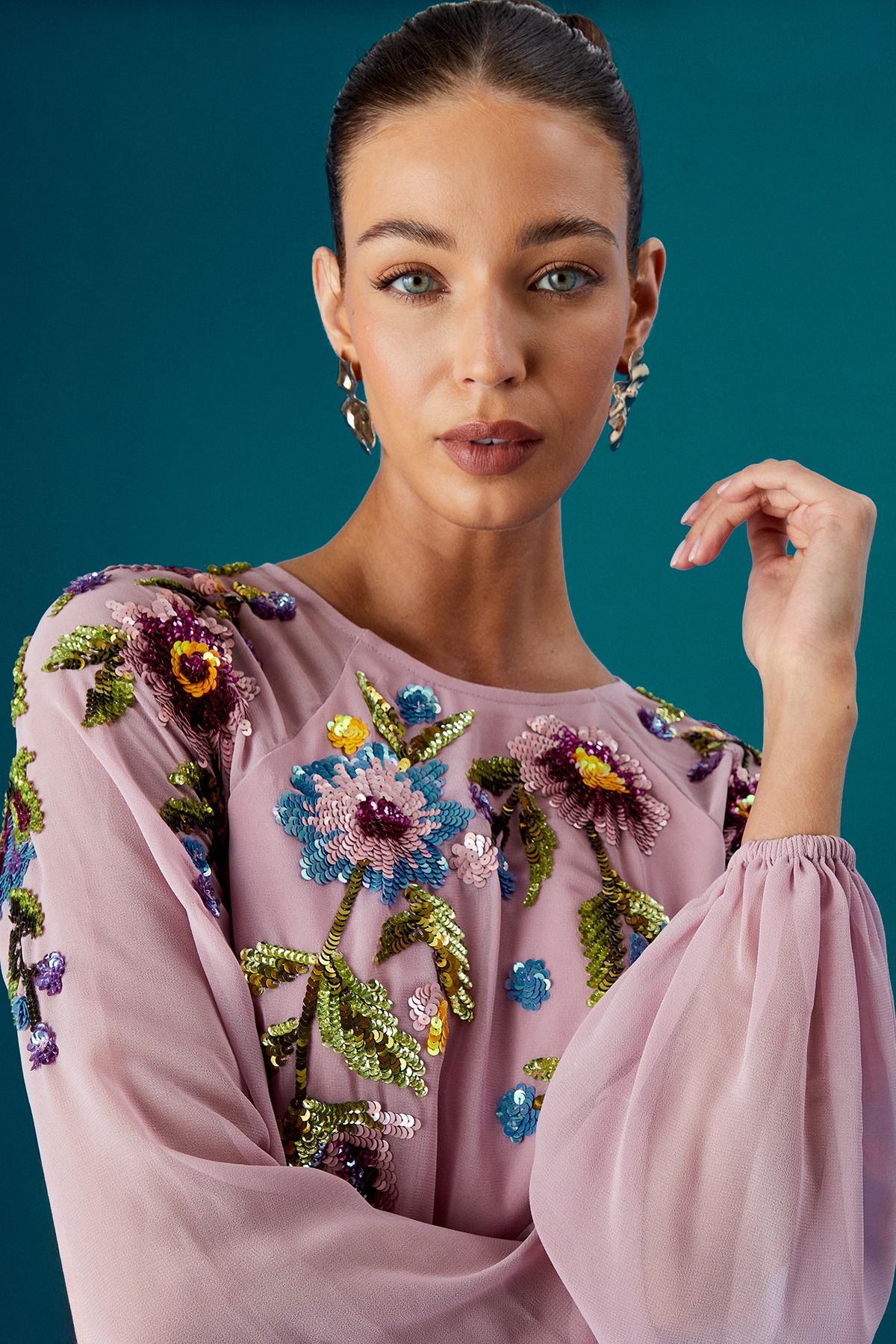 Coast Coast Muse Long Sleeve Embellished Sequin Midi Dress Rose image 4