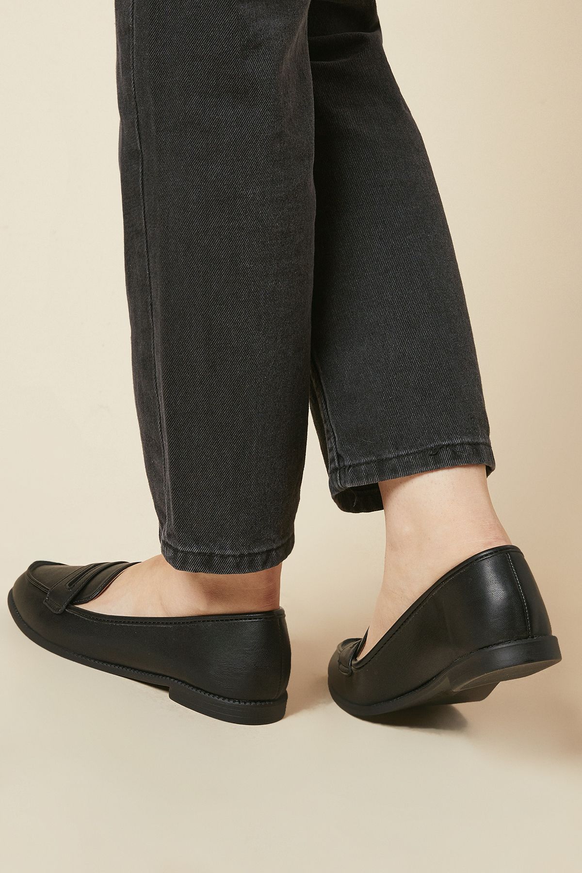 Dorothy Perkins Lara Penny Loafers Black image 4