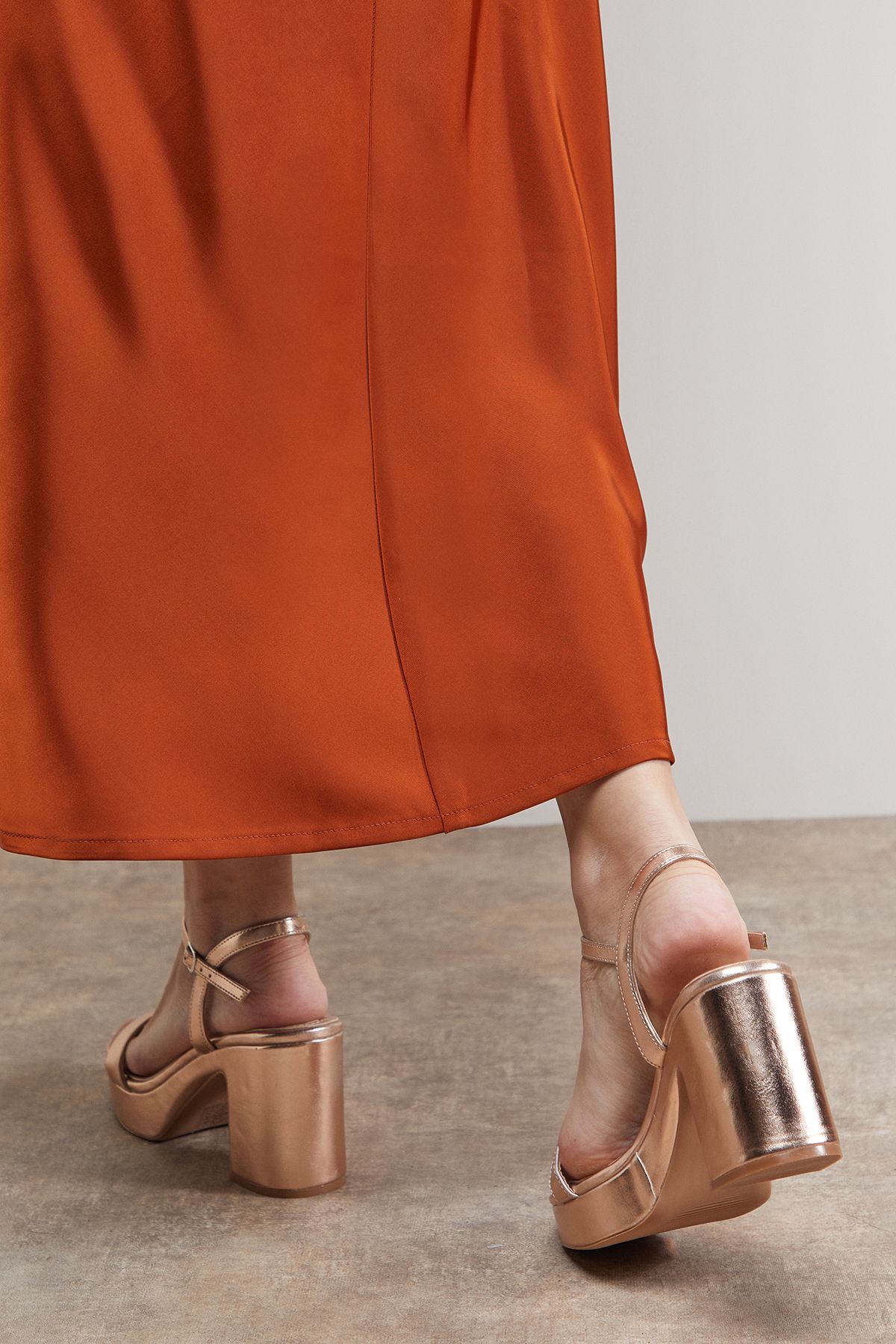 Oasis Maddie Platform High Block Heeled Sandals Rose Gold image 3