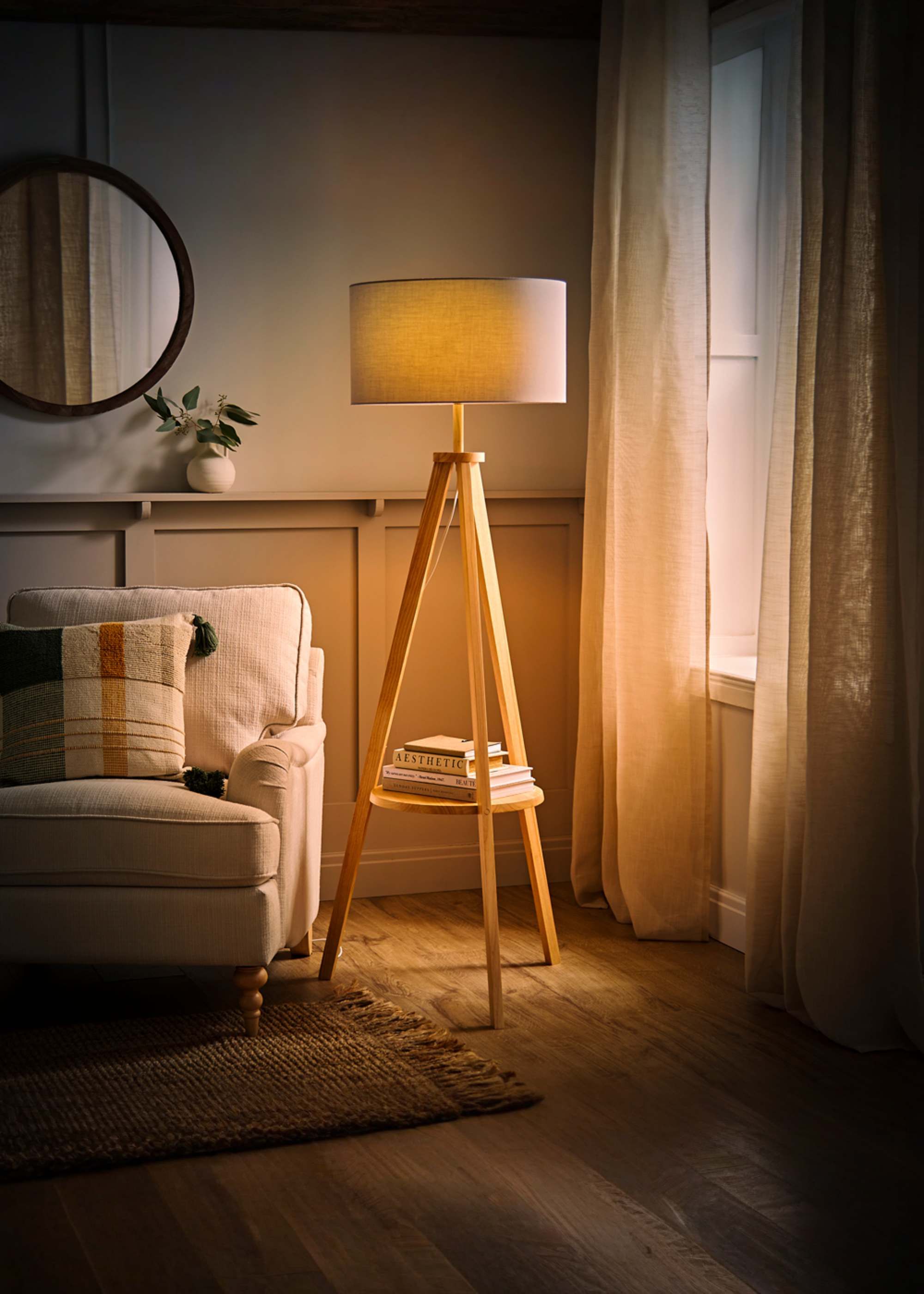 ValueLights Morrigan Natural Wood Tripod Floor Lamp with Fabric Drum Lamp Shade image 2