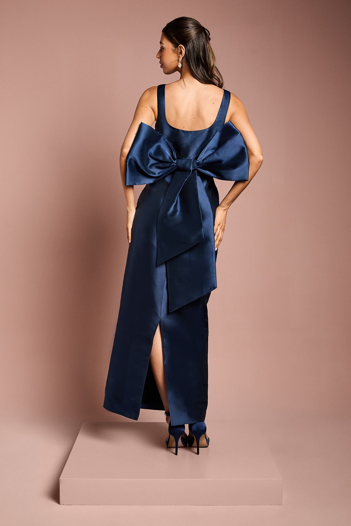 Coast Twill Sleeveless Column Bridesmaid Dress with Statement Bow Back Navy image 5