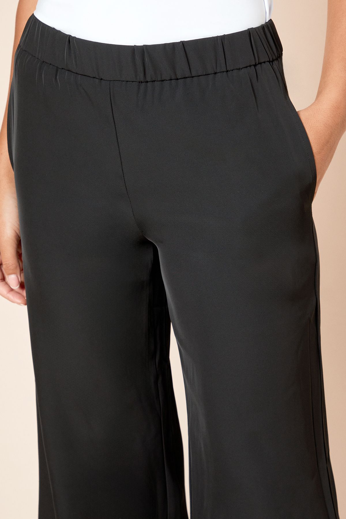 Dorothy Perkins Elasticated Waist Straight Leg Trouser Black image 4