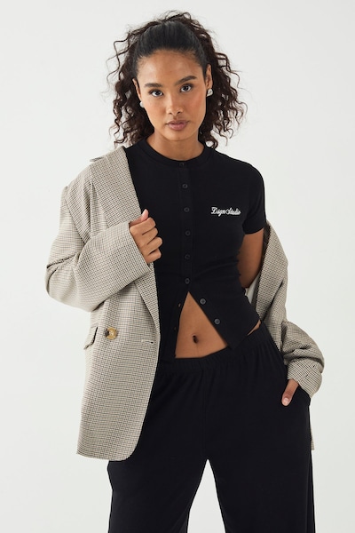 DSGN Studio DSGN Studio Script Embroidery Ribbed Button Through Short Sleeve Top Black