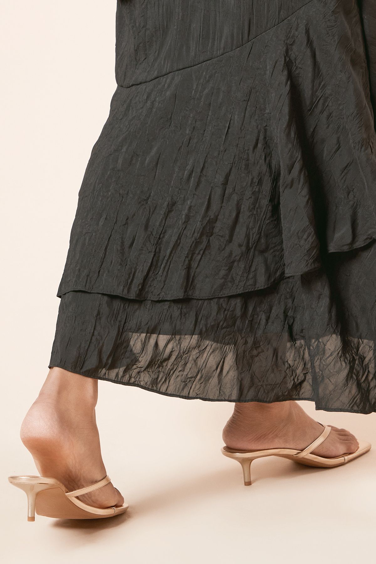 Dorothy Perkins Catriona Faux Leather Kitten Heel Toe Thong Sandals Gold image 4