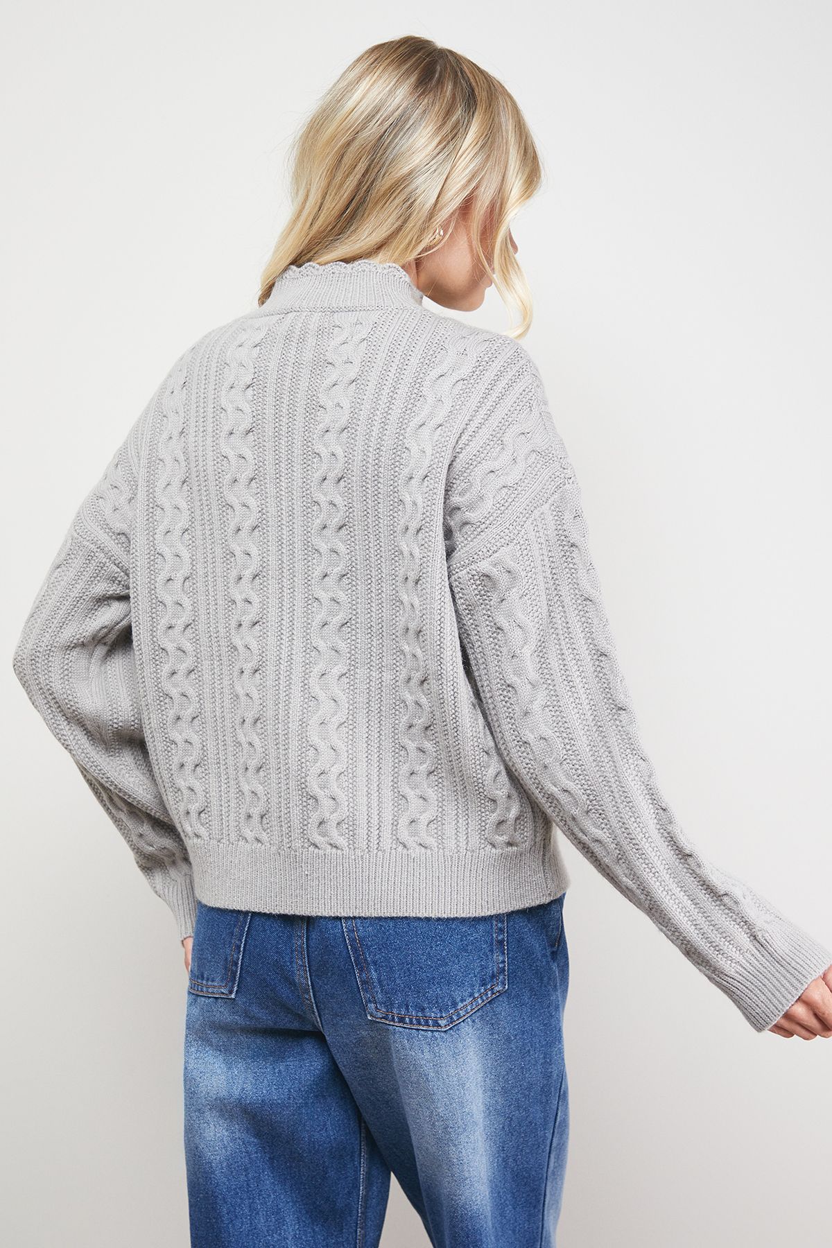 Oasis Wavy Cable Detail Scalloped Neck Jumper Grey image 4