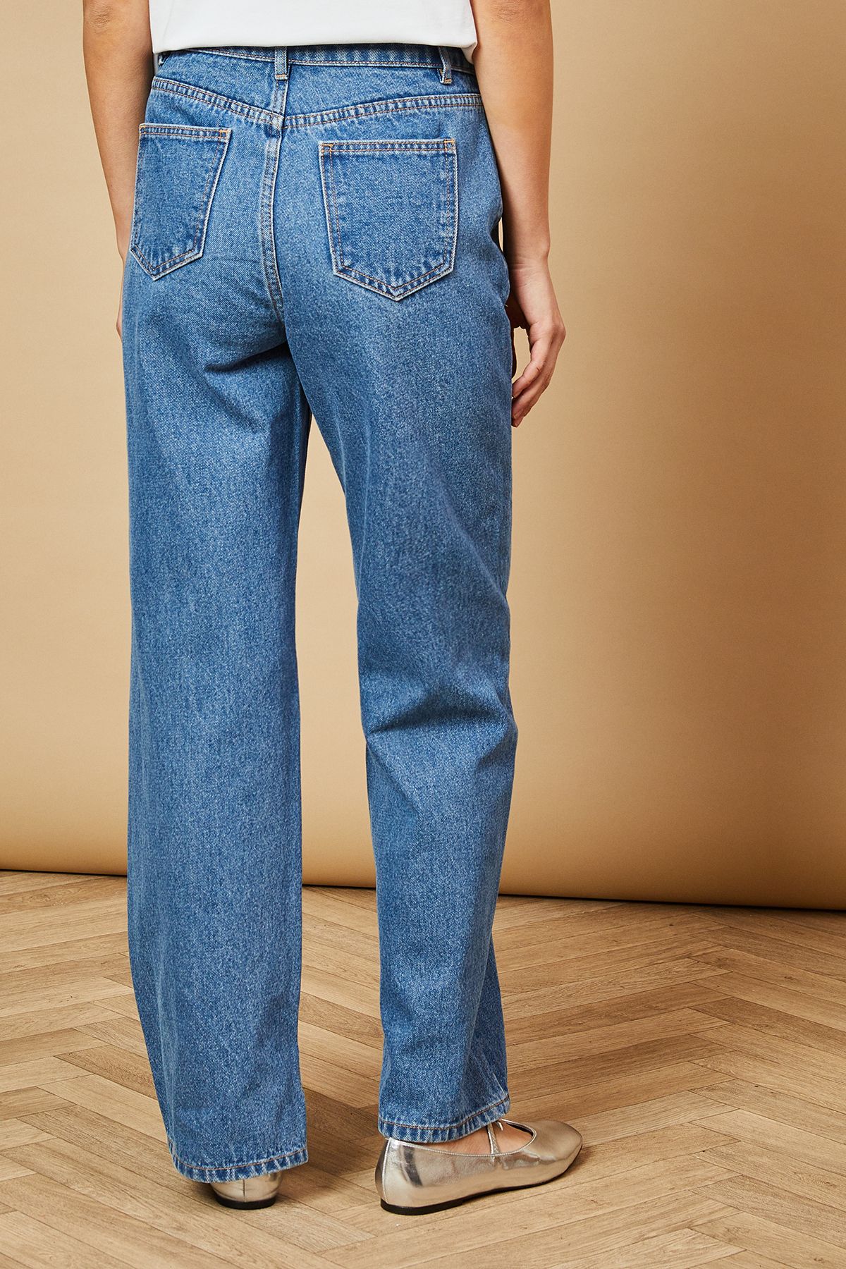 Oasis Denim Straight Leg Jean With Front Seam Detail Mid Wash image 3