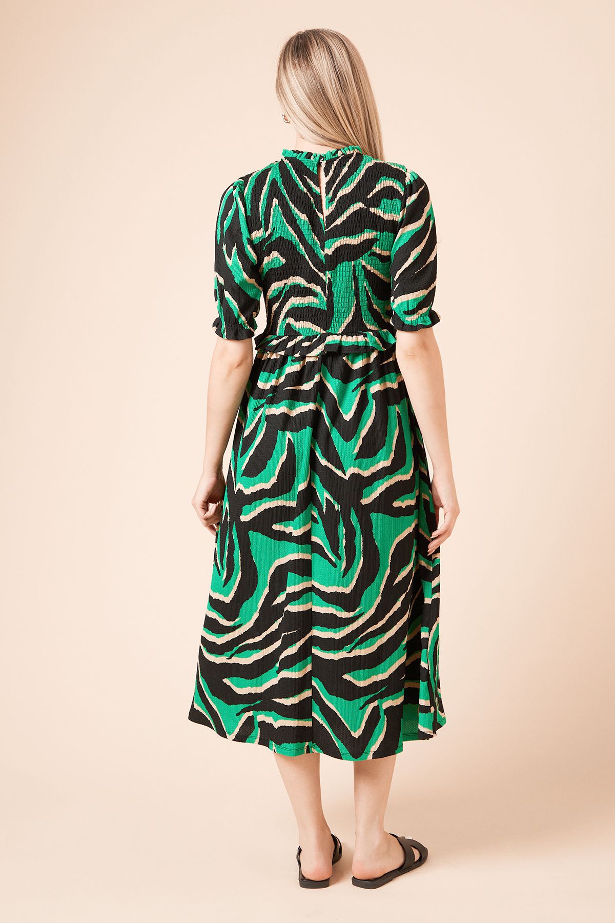 Dorothy Perkins Puff Sleeve Zebra Shirred Bodice Peplum Jersey Midi Dress Zebra image 4