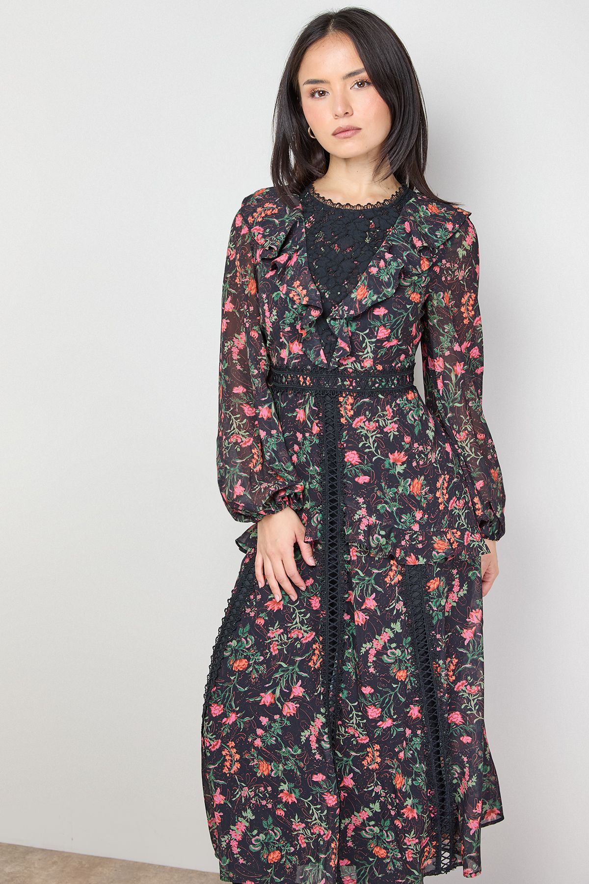 Oasis Petite Chiffon Printed Lace Trim Detail Ruffle Midi Dress Black image 4