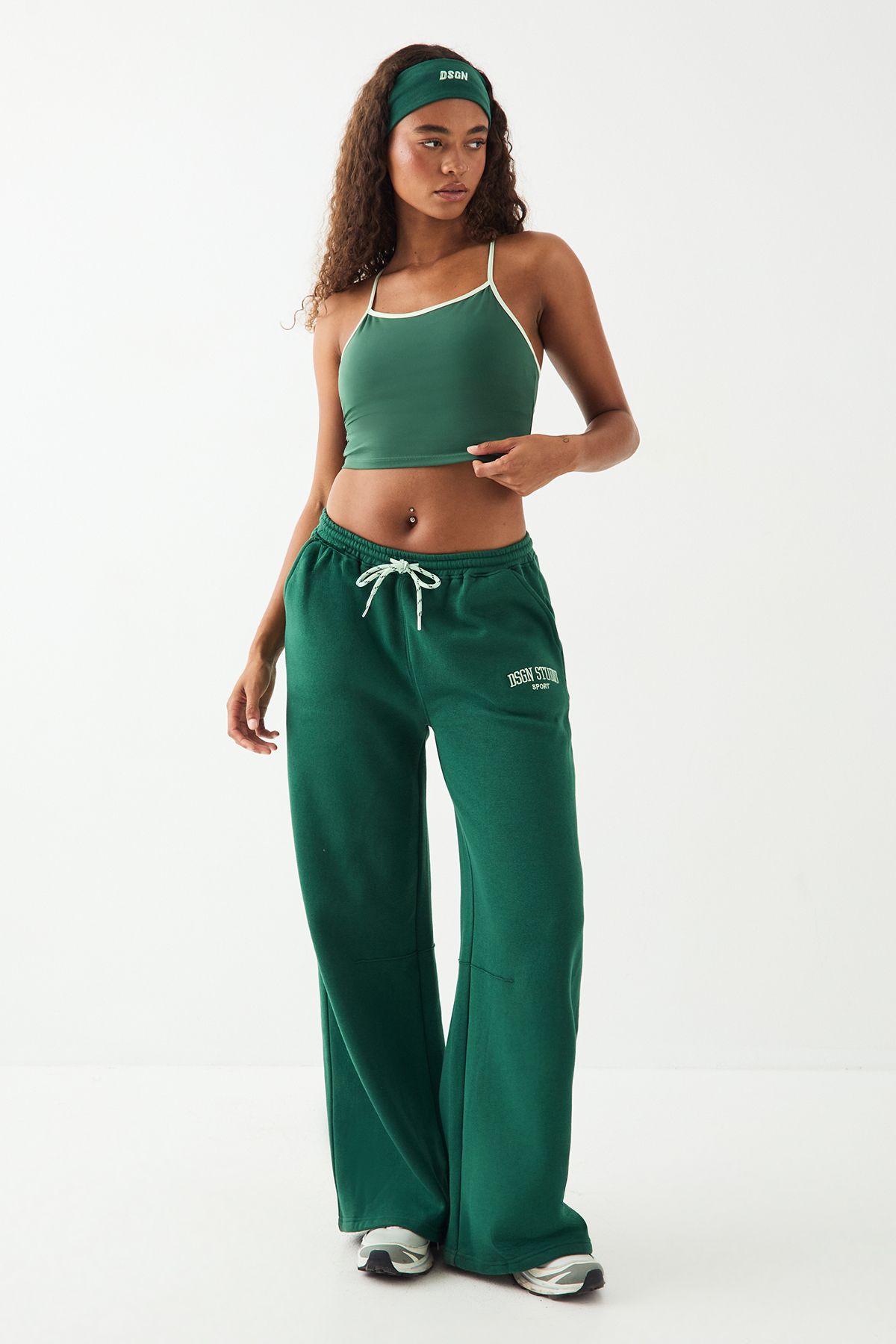 DSGN Studio DSGN Studio Sport Contrast Binding Strappy Cami Top Green image 3