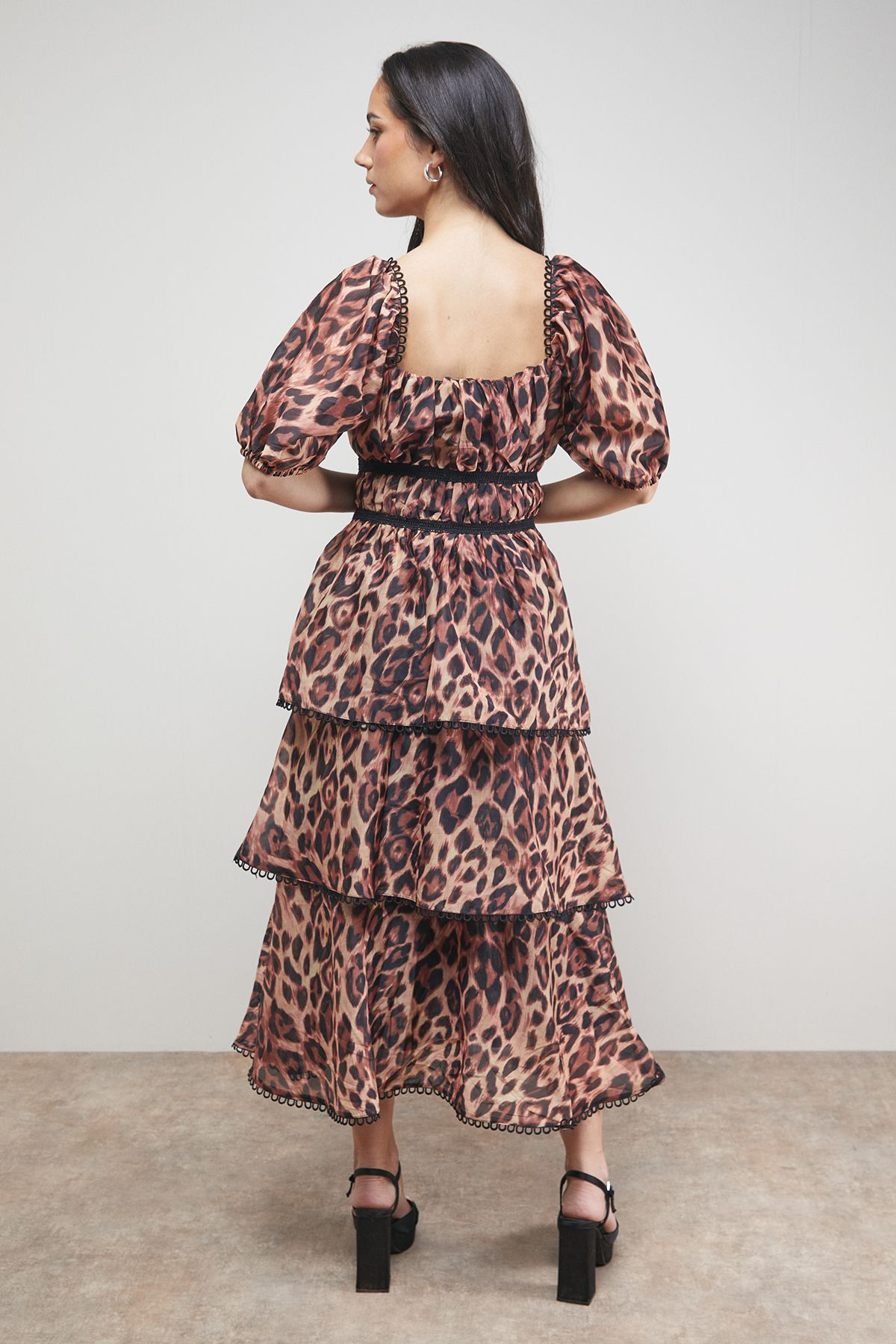 Oasis Puff Sleeve Tiered Midaxi Dress Animal image 3