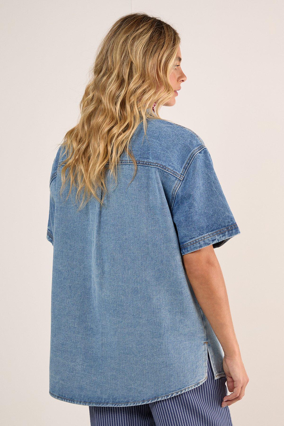 NastyGal (AZ) Denim Short Sleeve Oversized Shirt Vintage Wash image 4