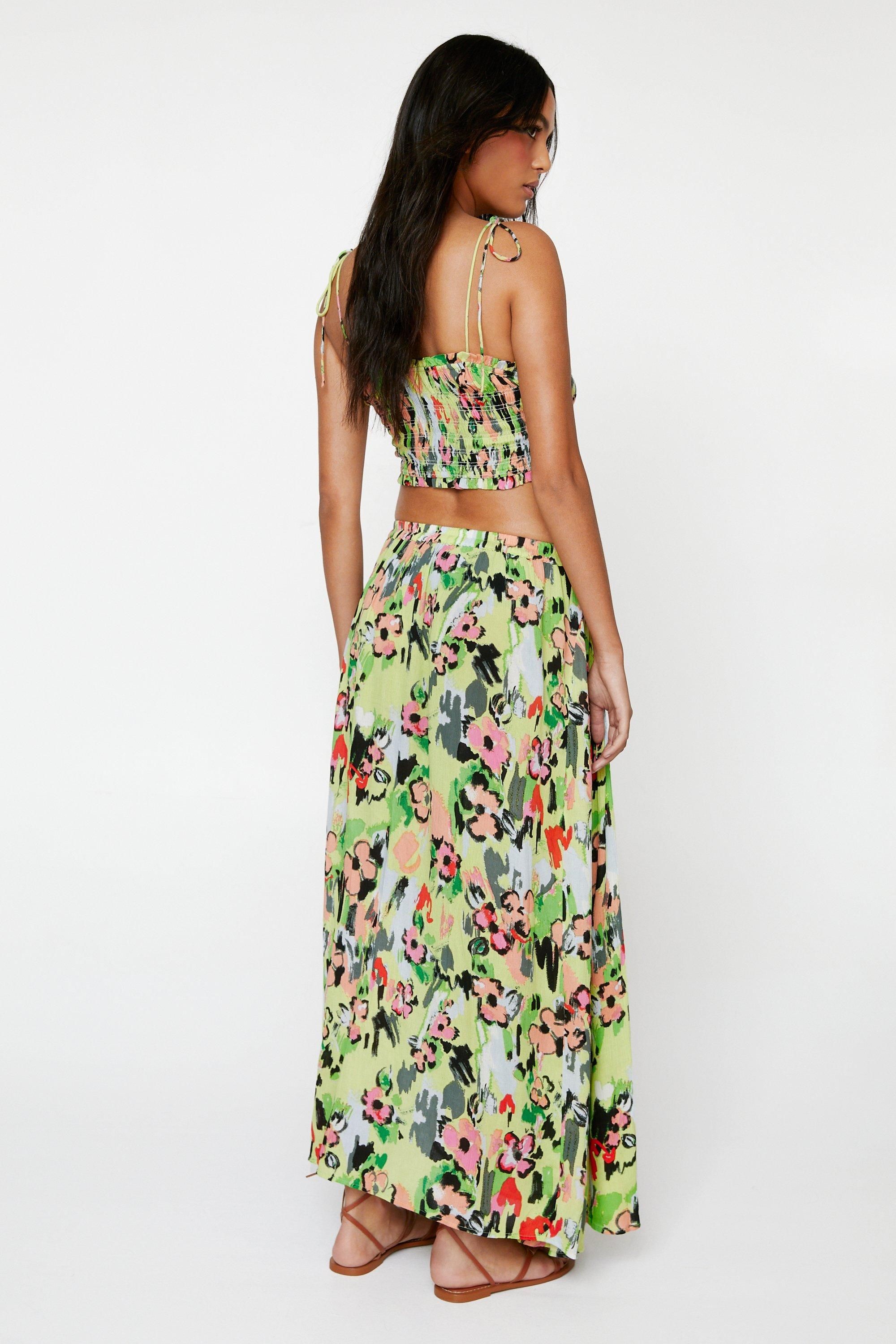 NastyGal Floral Tiered Crinkle Maxi Skirt Lime image 4