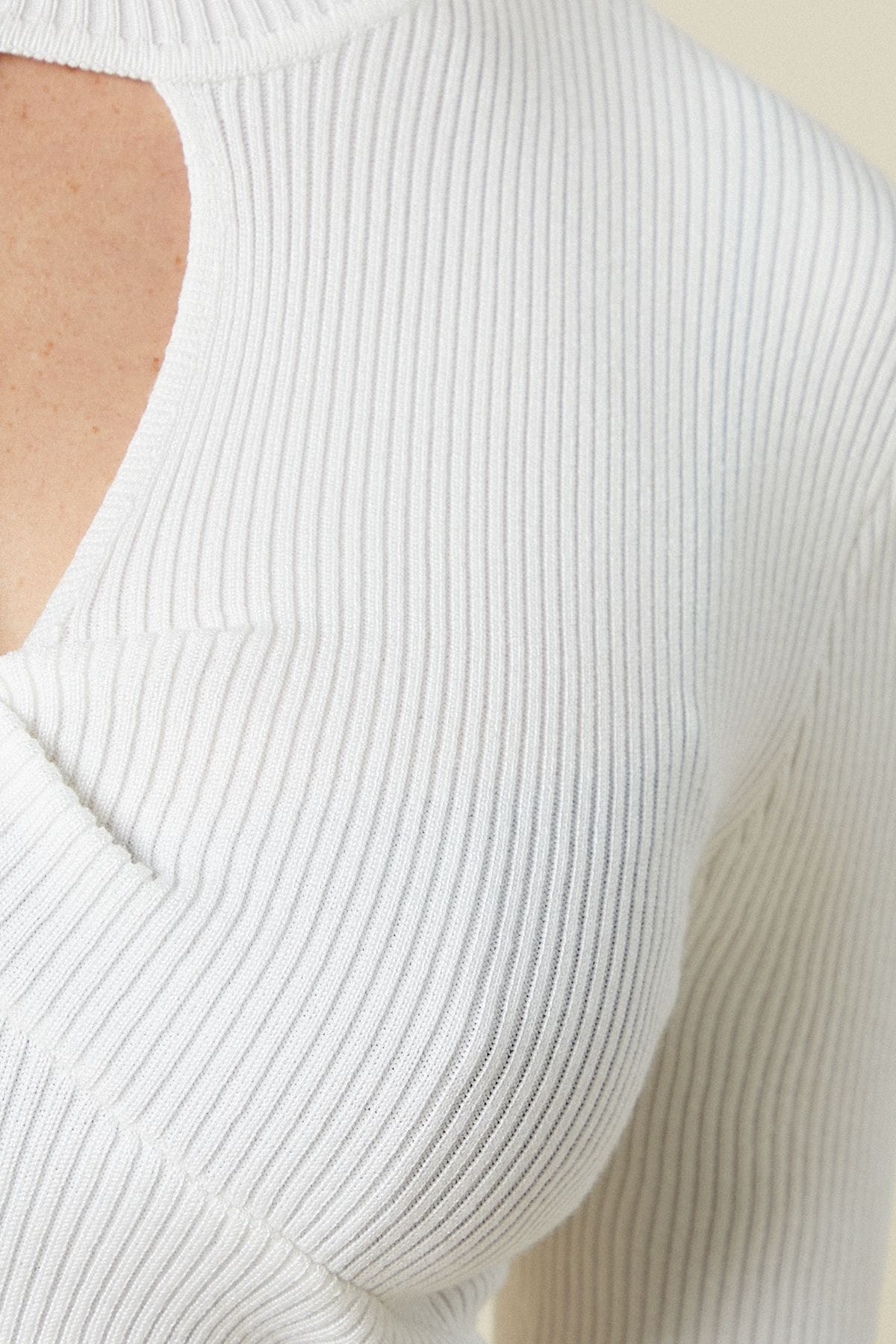 Dorothy Perkins Keyhole Twist Front Jumper Dress Ivory image 5