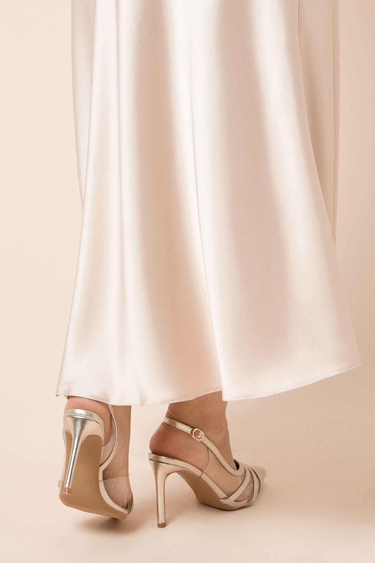 Dorothy Perkins Wide Fit Detroit Slingback Court Shoes Gold image 3