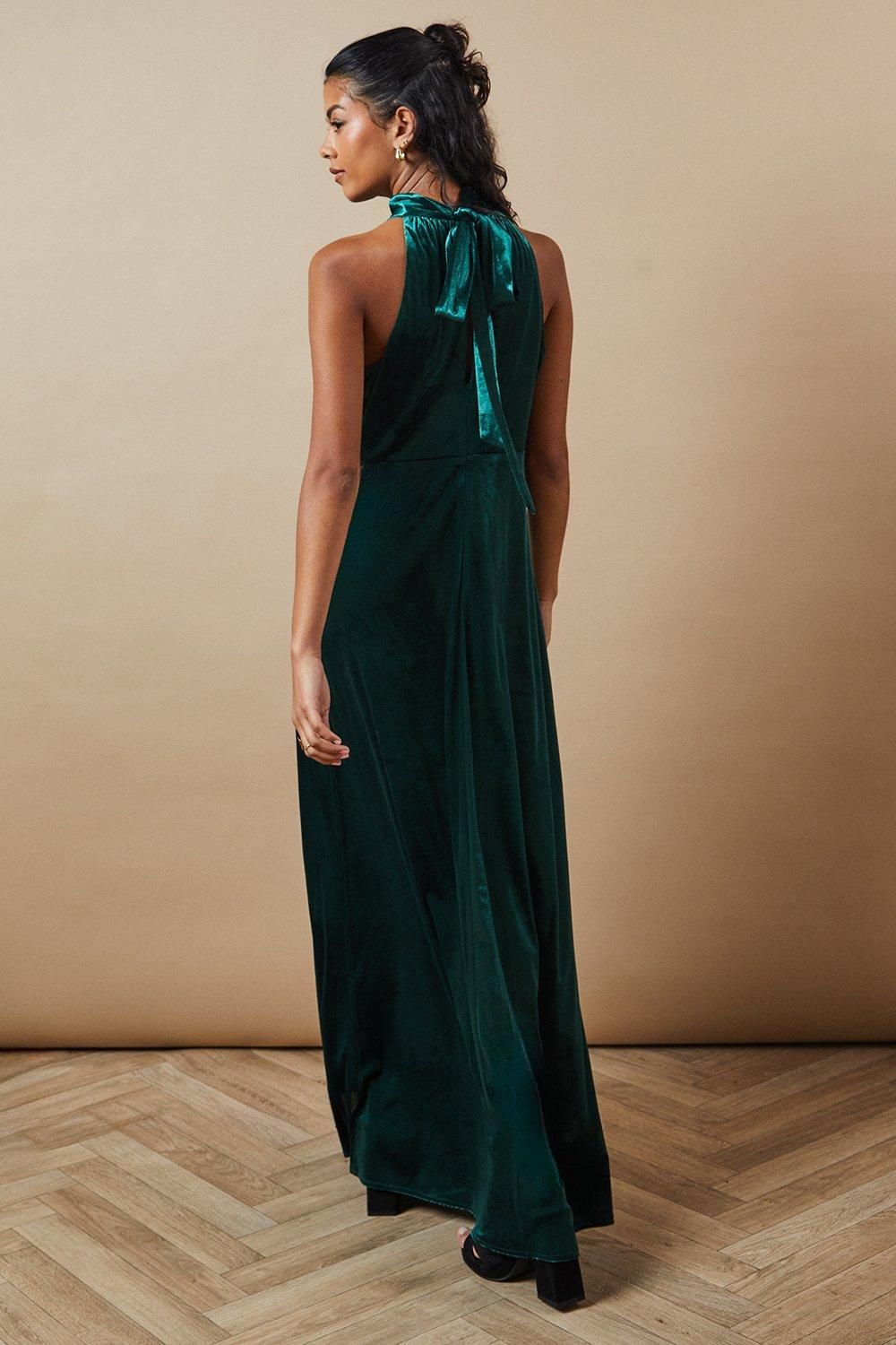 Oasis Petite Velvet Halter Bias Cut Maxi Bridesmaid Dress Emerald image 3