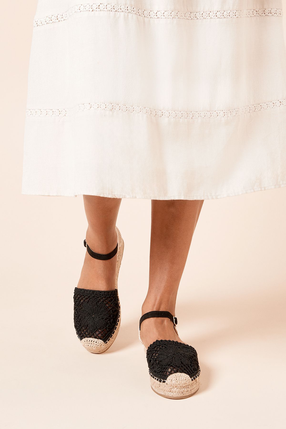 Dorothy Perkins Laura Embroidered Closed Toe Flat Espadrille Shoes Black image 3