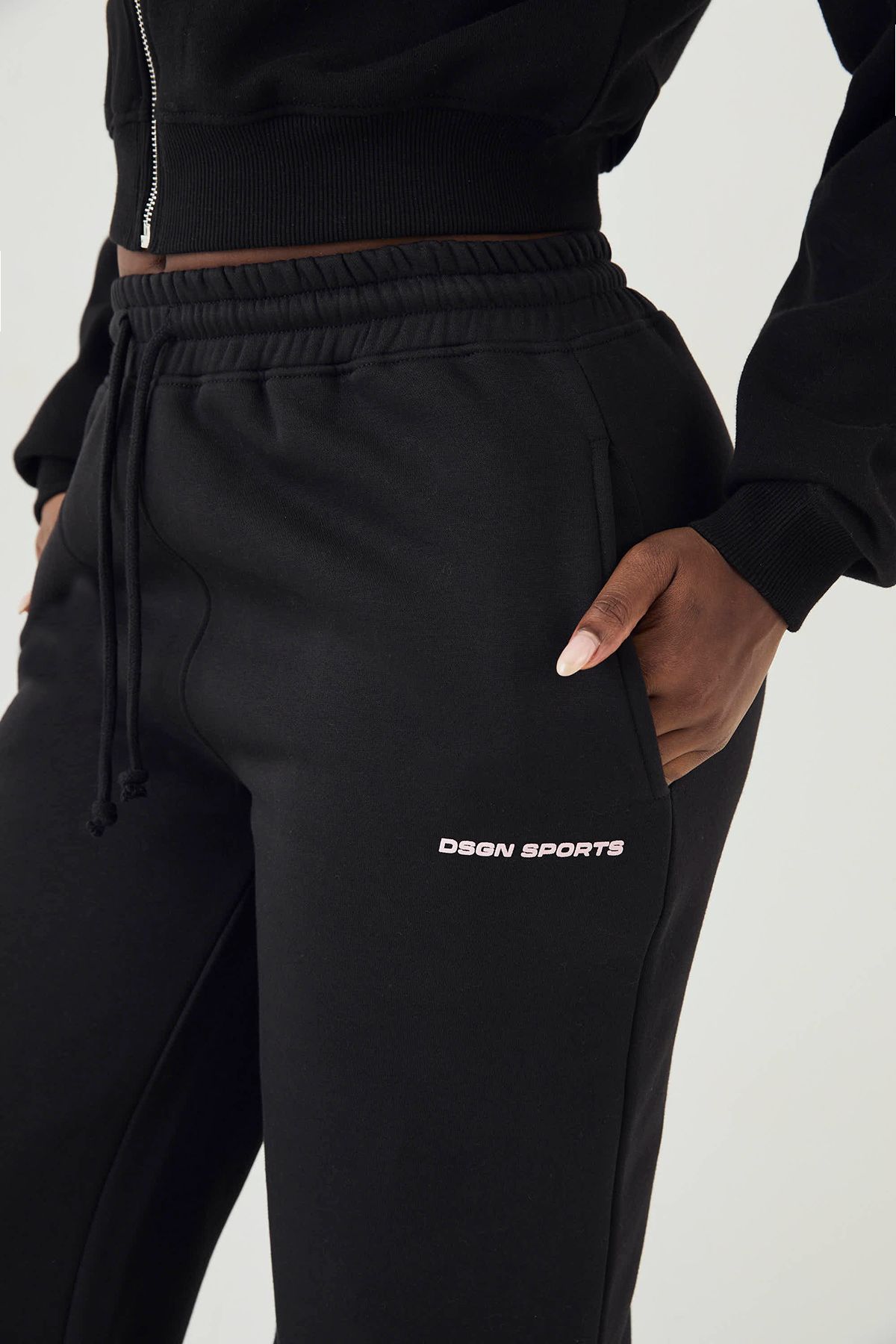 DSGN Studio DSGN Studio Sport Straight Leg Jogger Black image 4