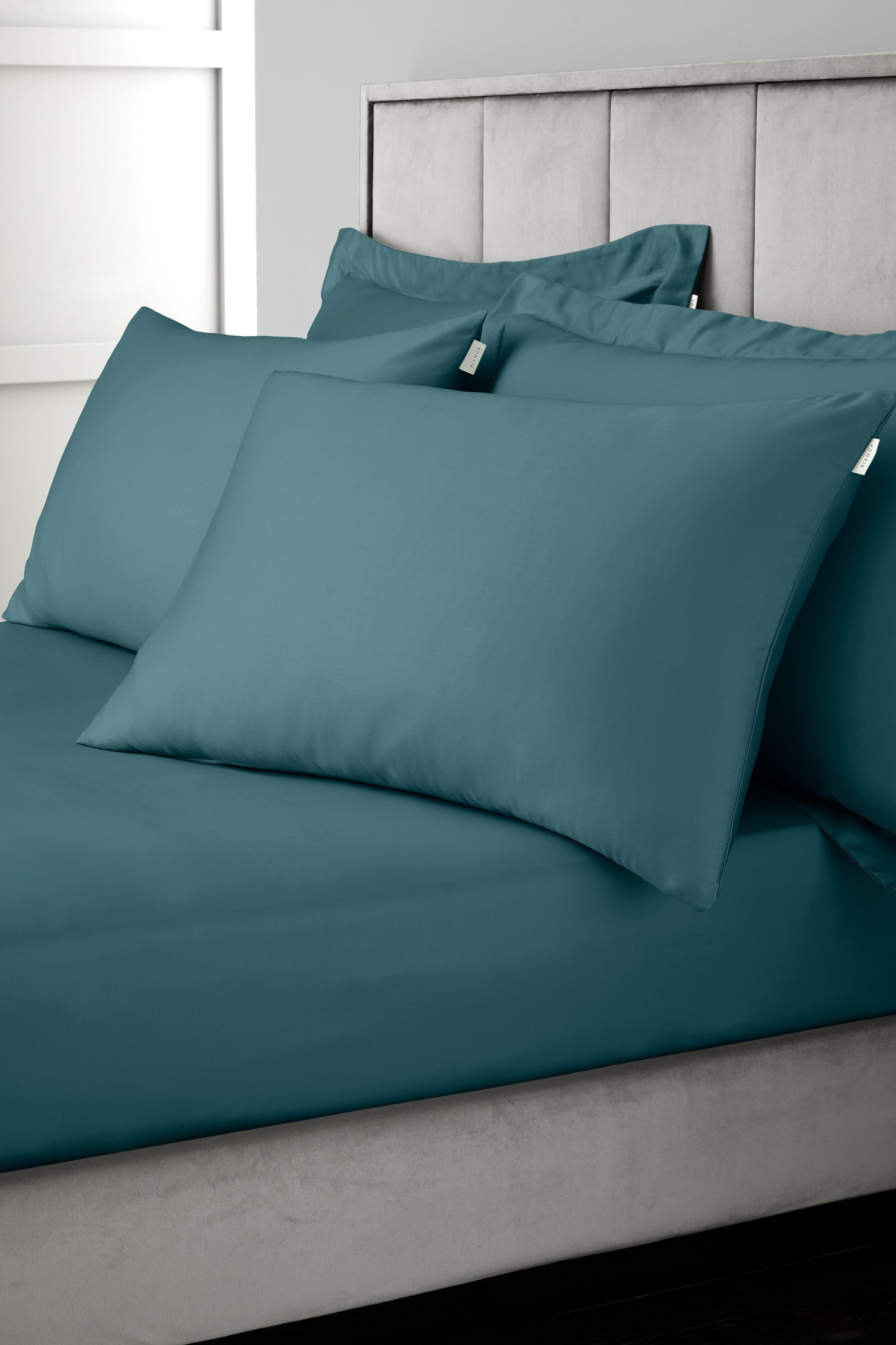 Bianca '400 Thread Count Cotton Sateen' Standard Pillowcases image 2