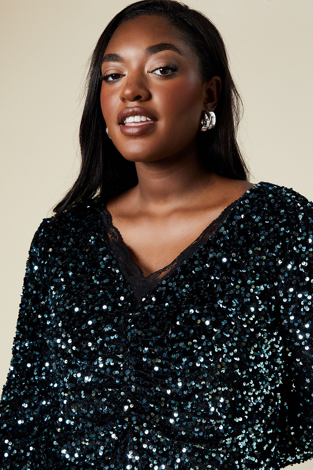 Dorothy Perkins Curve Lace Trim Velvet Sequin Mini Dress Teal image 2