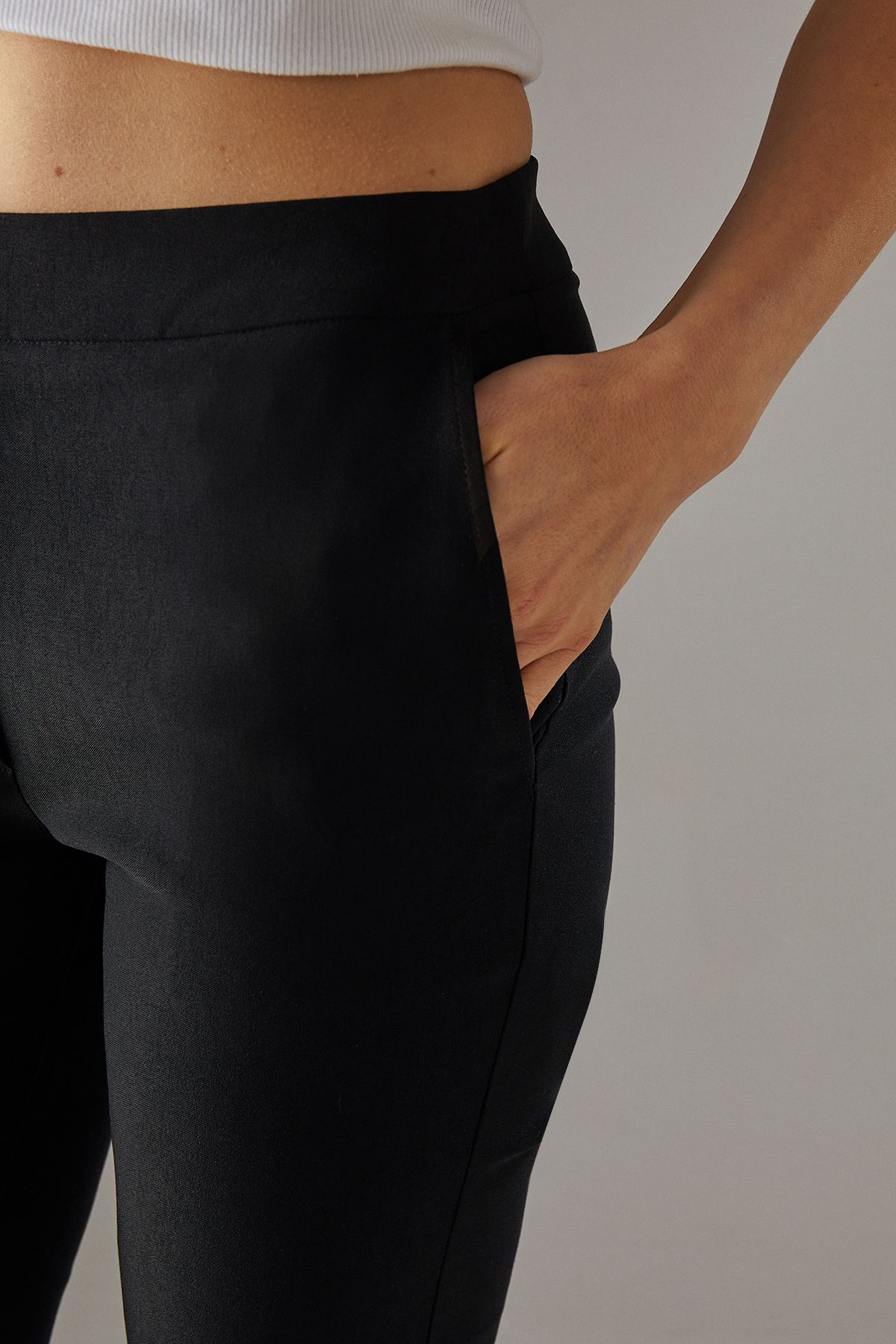 Warehouse Capri Trousers Black image 5