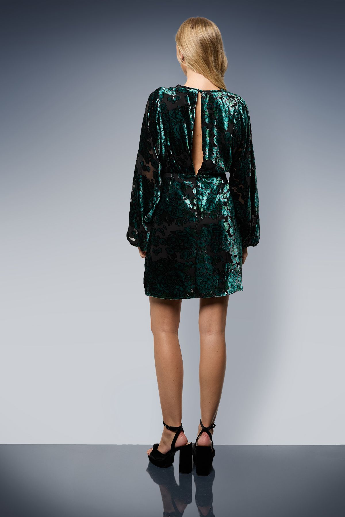 Oasis Velvet Long Sleeve Mini Dress Green image 3