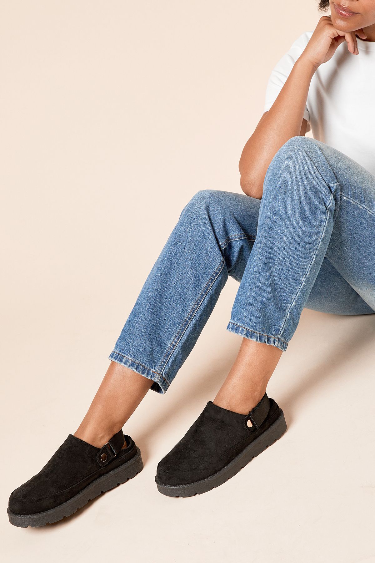 Dorothy Perkins Zinnia Faux Suede & Sheepskin Slingback Closed Toe Cosy Mules Black image 2