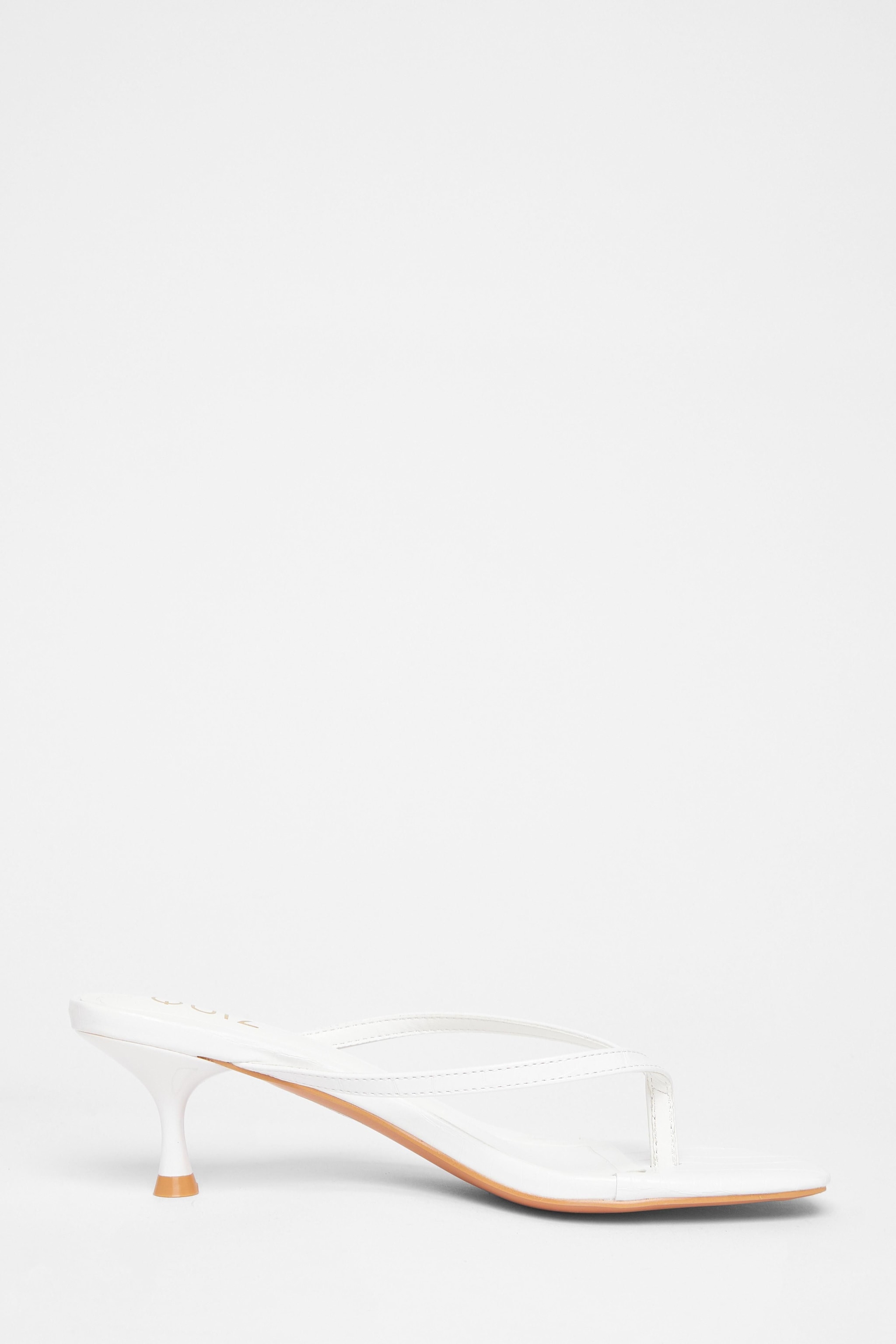 Quiz White Toe Post Heels image 5