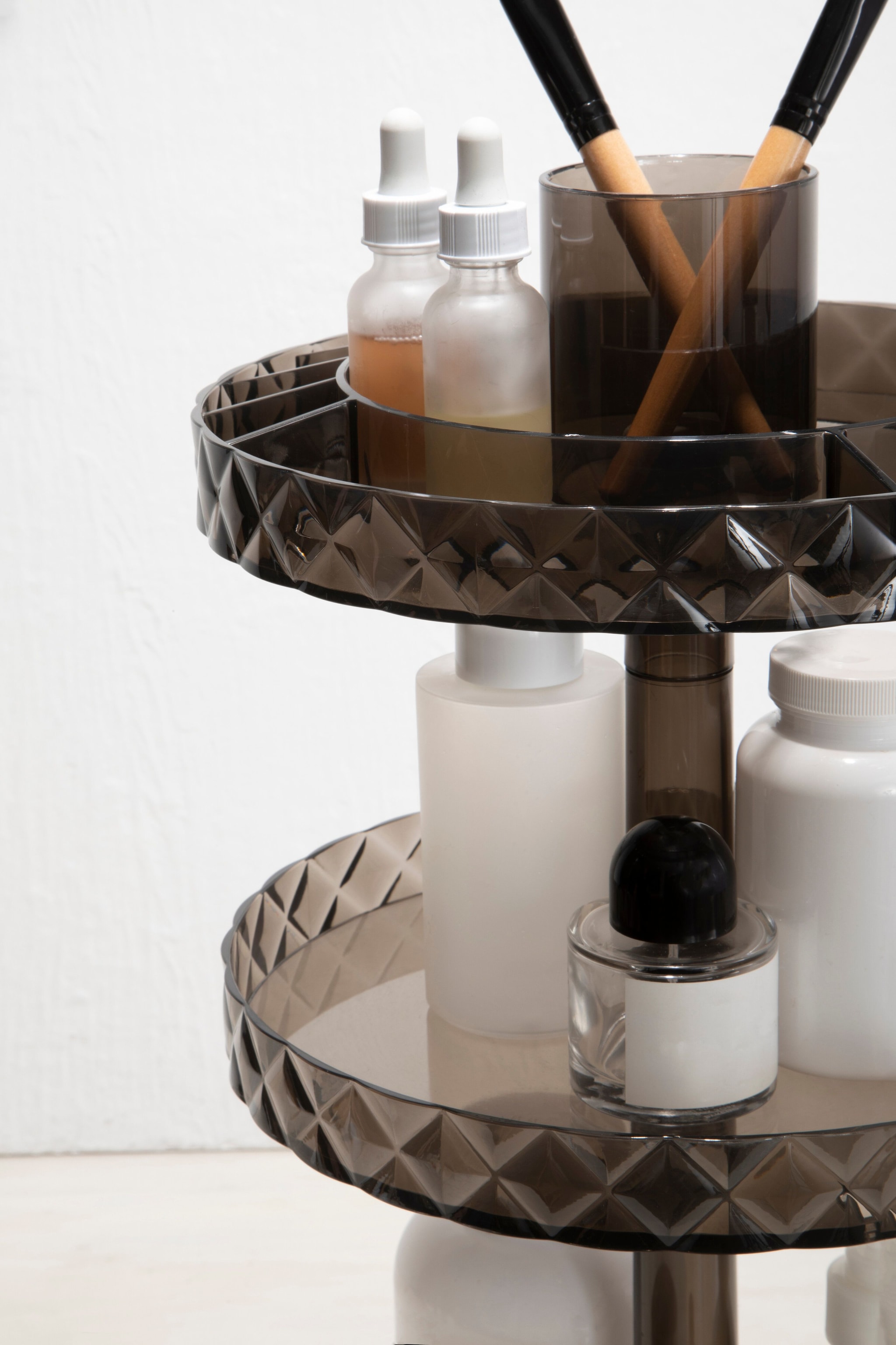 Orsina Beauty Three Tier Revolving Cosmetics Organiser image 4