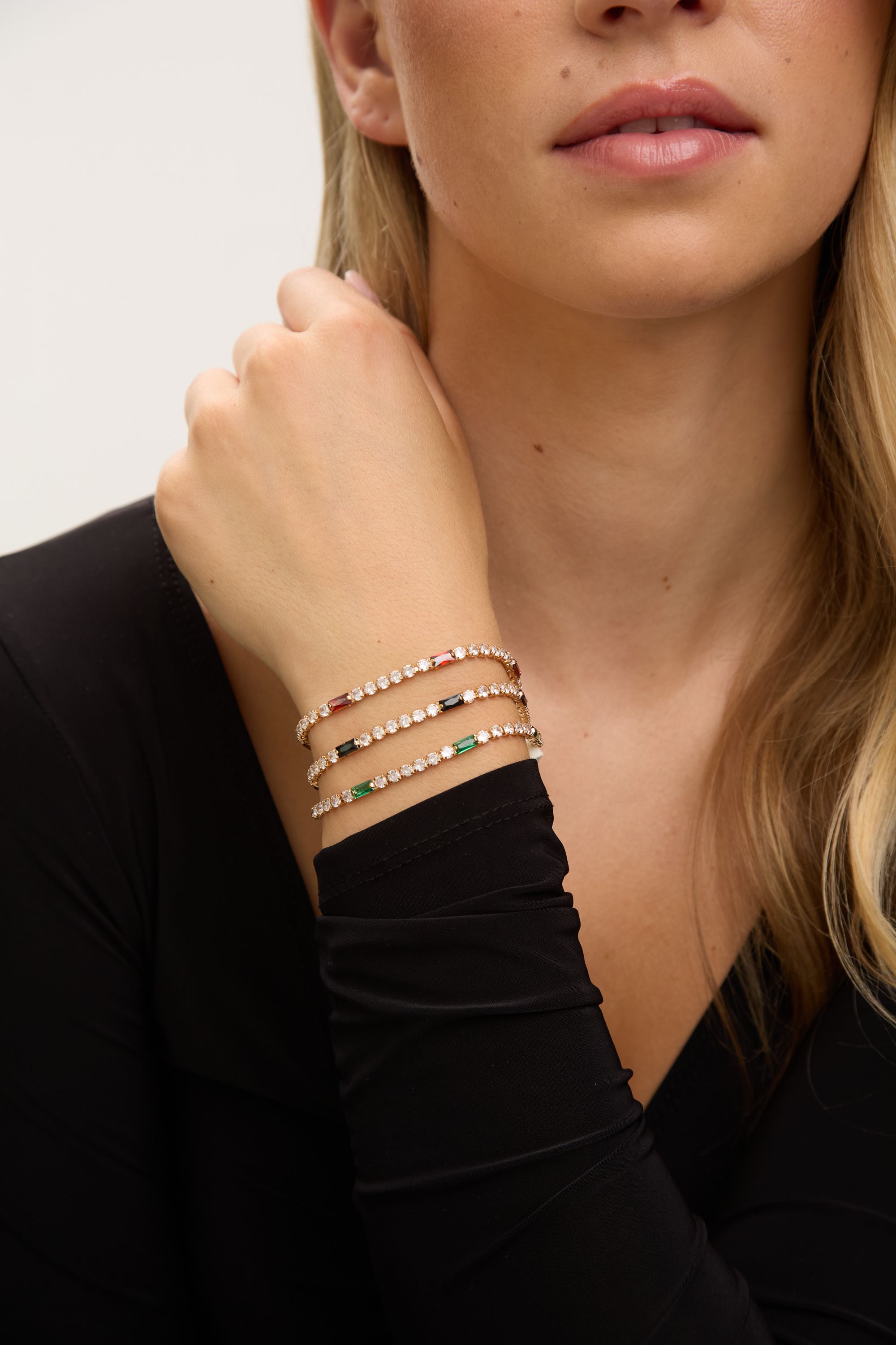 Jon Richard Gold Plated Round Stone and Jet Tennis Bracelet image 2