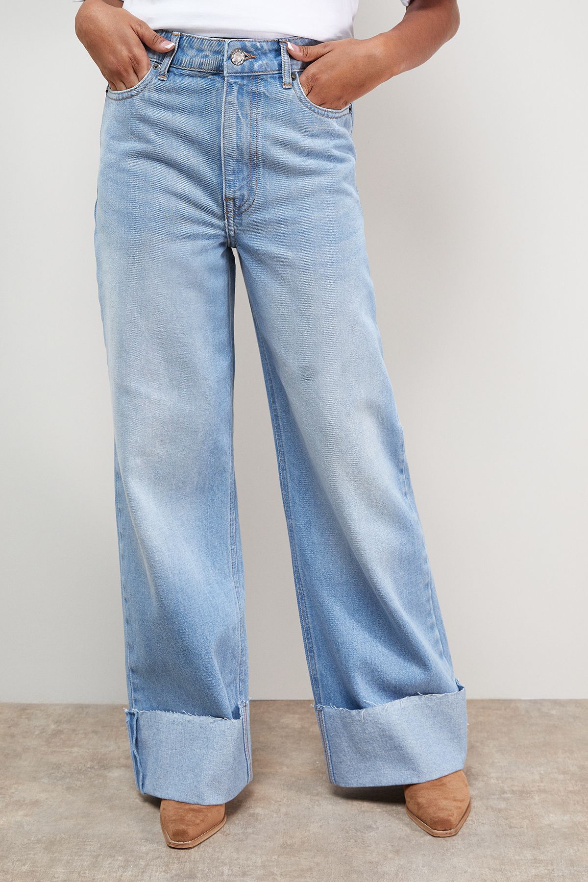 Oasis Denim Turnup Straight Leg Jean Light Wash image 2