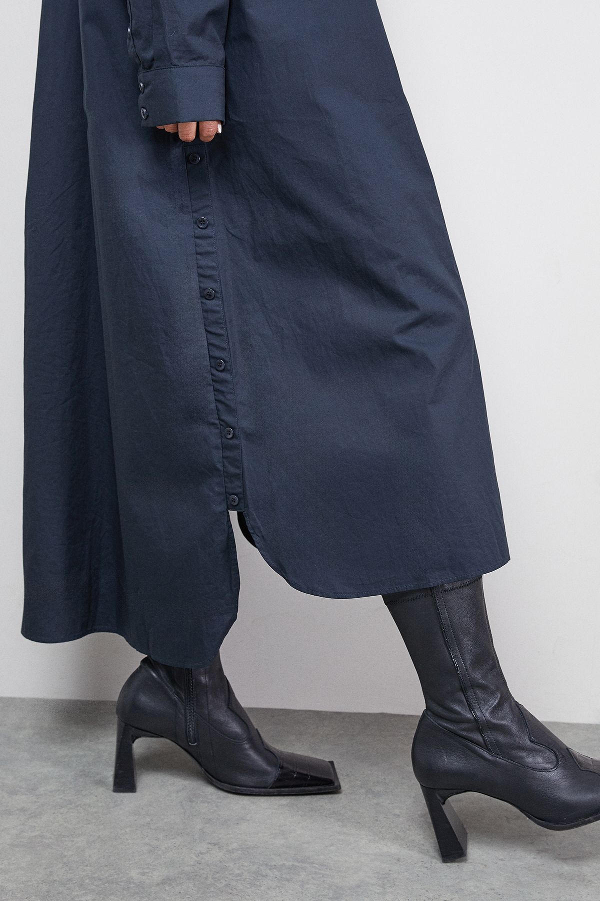 Warehouse Cotton Button Side Placket Oversized Midi Shirt Dress Navy image 5