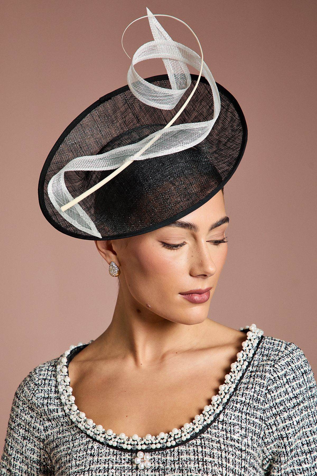 Coast Loop and Quill Disc Fascinator Mono image 2