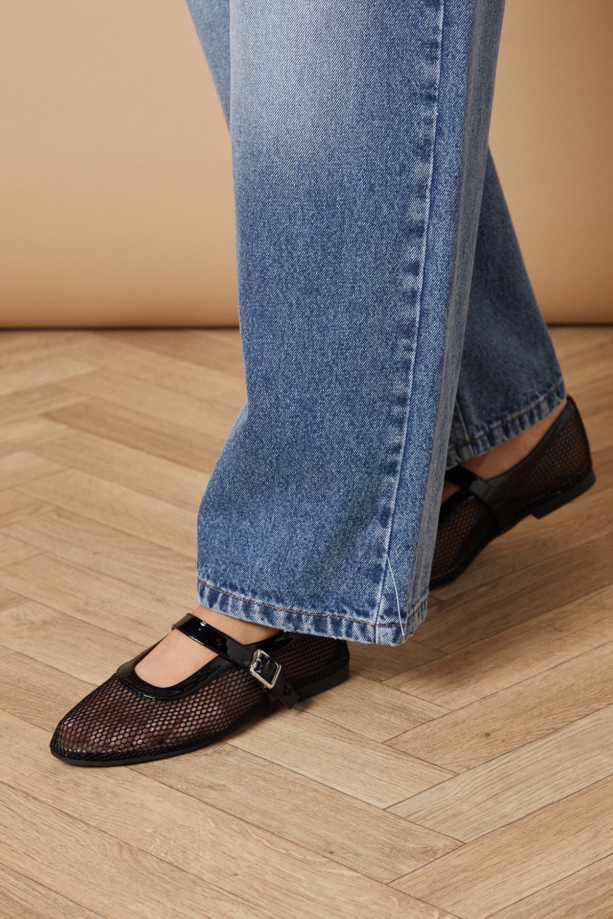 Oasis Valindra Faux Patent Leather Mesh Mary Jane Ballet Pumps Black image 1