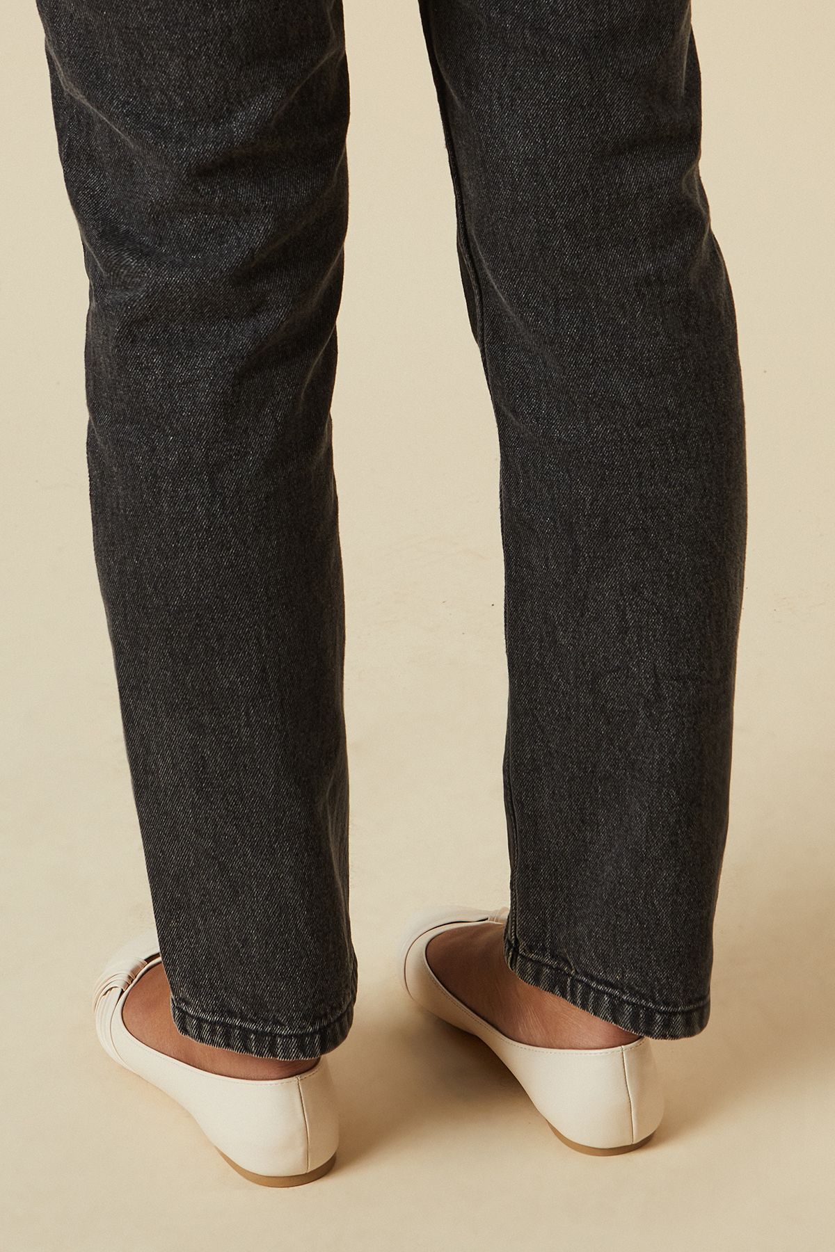 Dorothy Perkins Eliza Ruched Detail Flat Ballet Pumps Beige image 2