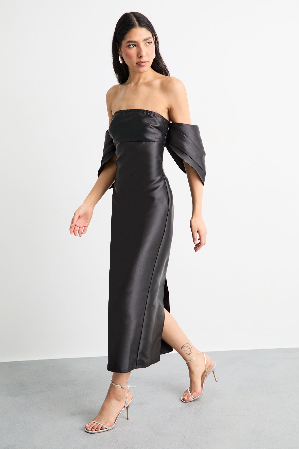 Warehouse Structured Puff Sleeve Bardot Midi Dress Black image 4