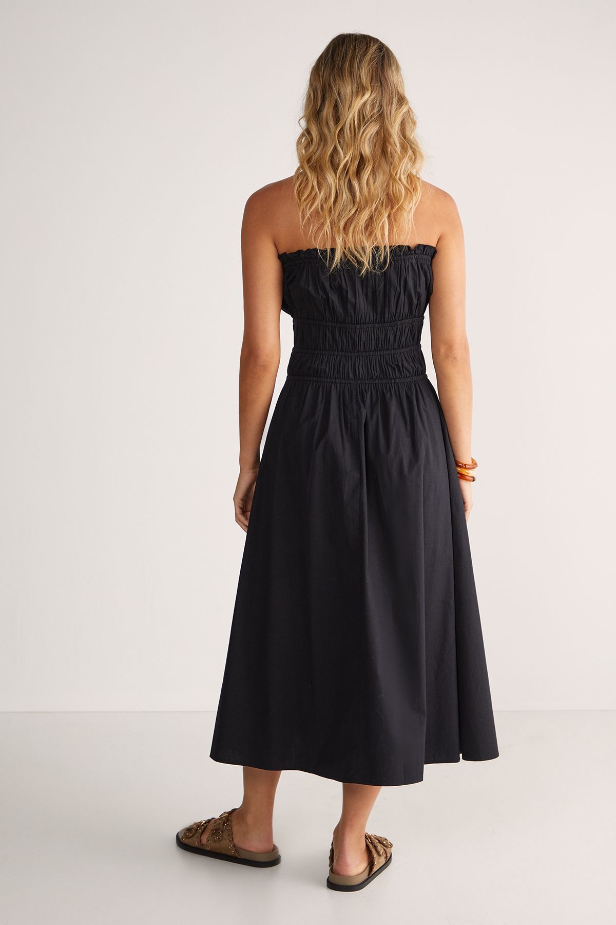 NastyGal Cotton Poplin Bandeau Ruched Midi Dress Black image 4