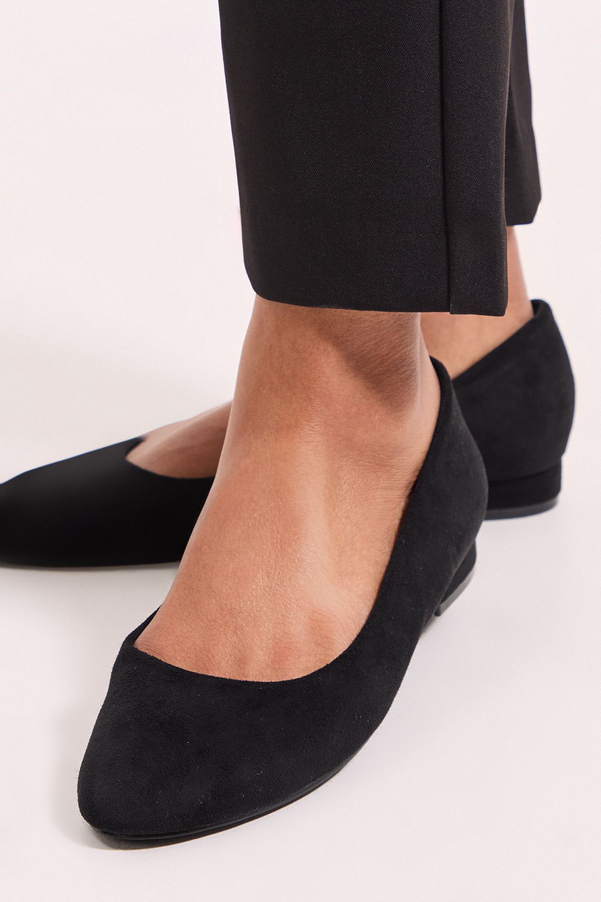 Dorothy Perkins Polly Faux Suede Low Block Heel Ballerinas Natural Black image 4