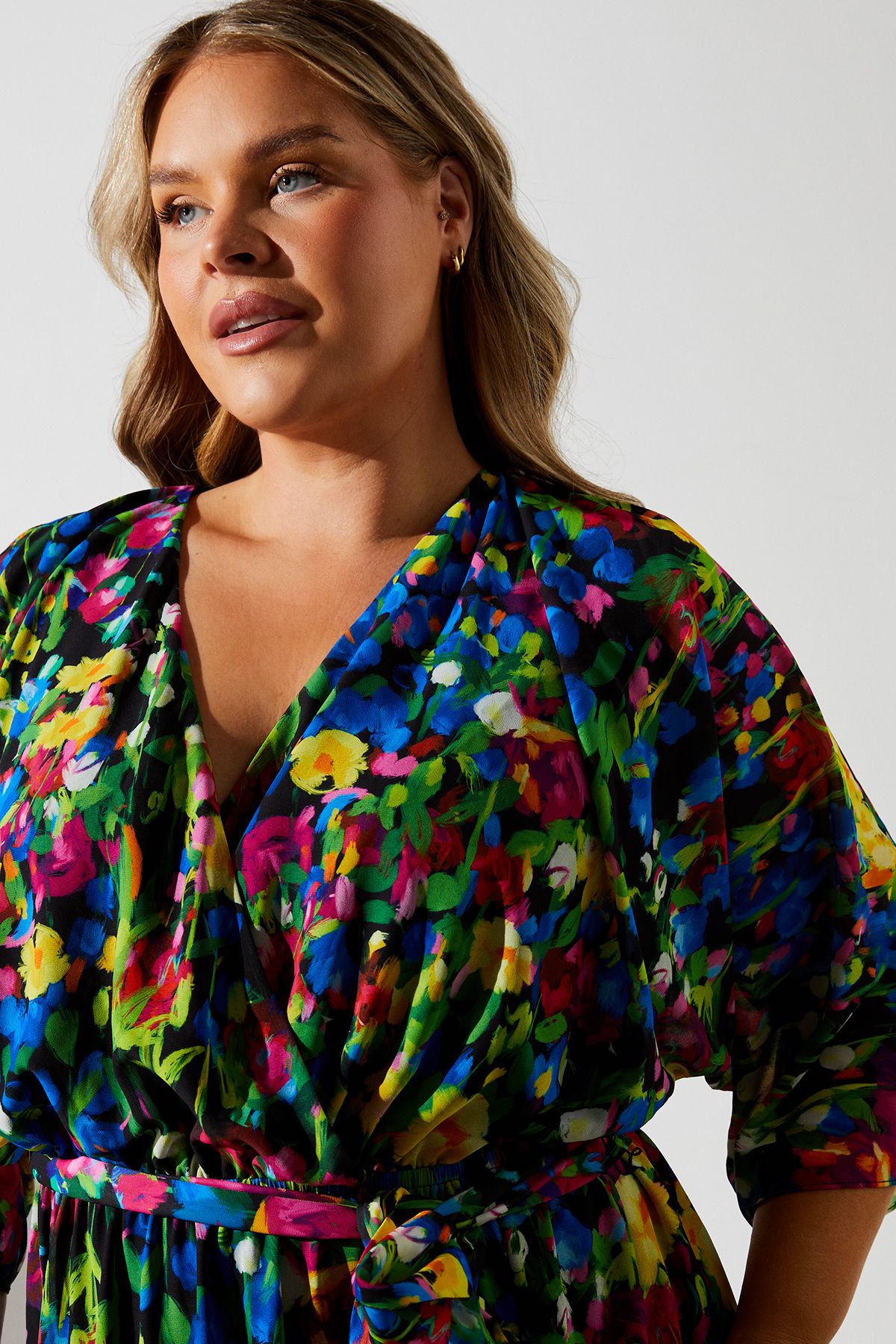 Coast Plus Wrap Midi Dress In Ditsy Floral Print Black image 4