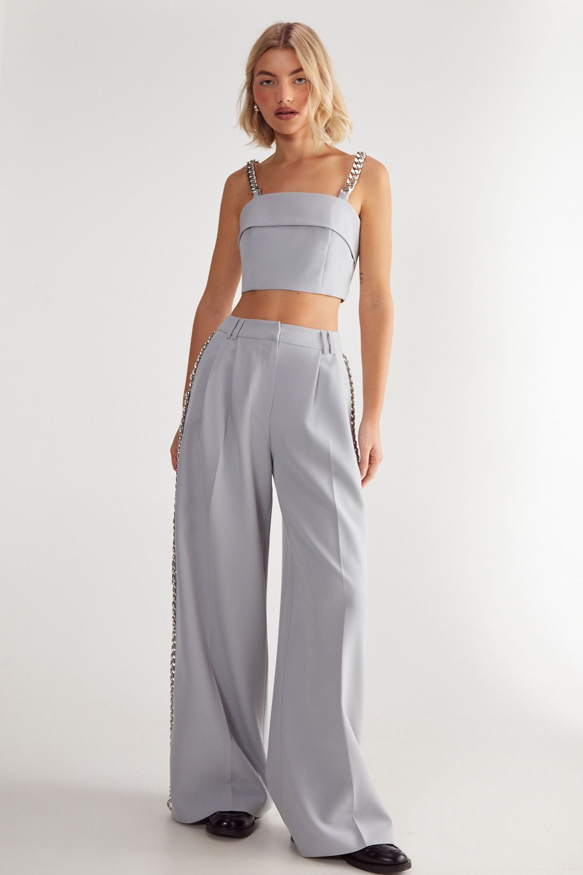 NastyGal Premium Tailored Chain Strap Top Grey image 2