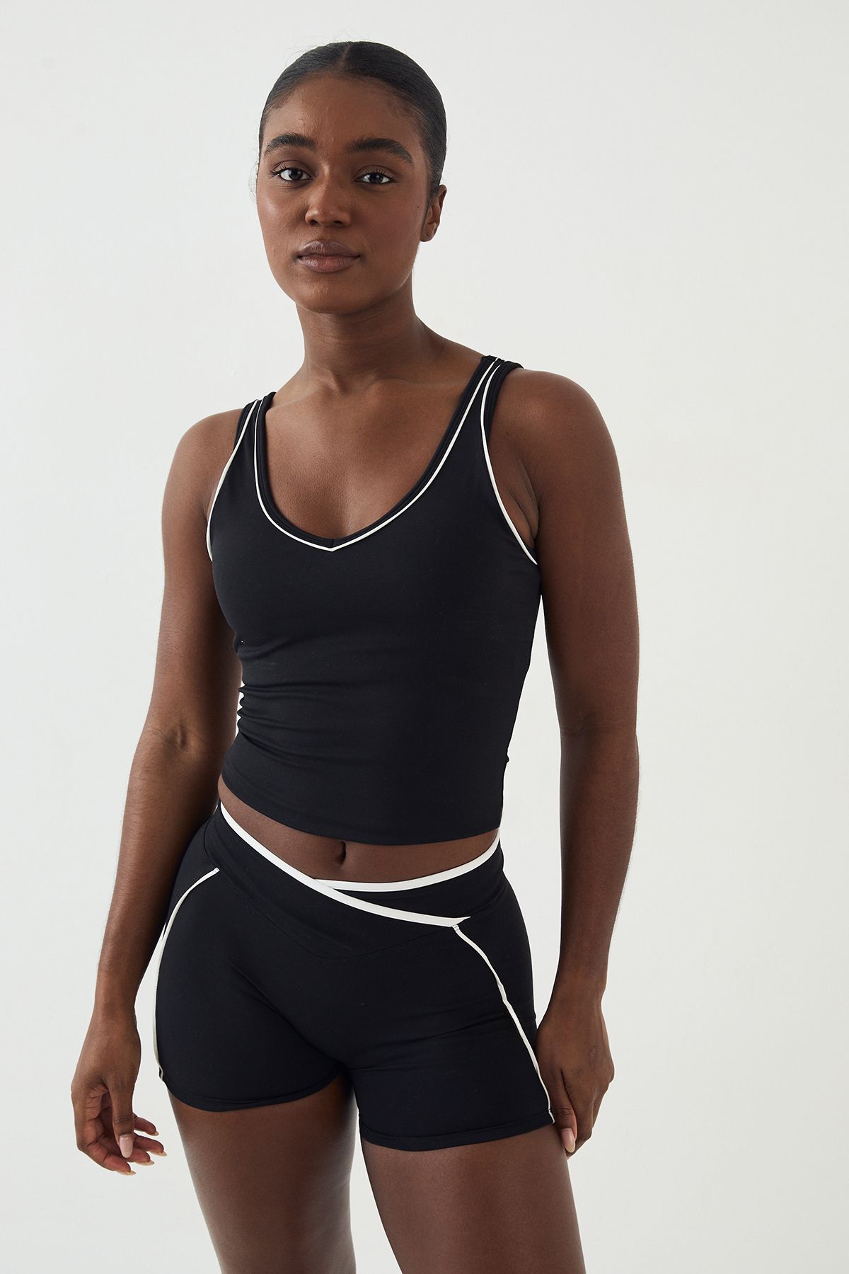 DSGN Studio DSGN Studio Ultra Sculpt Piping Detail Padded Vest Top Black