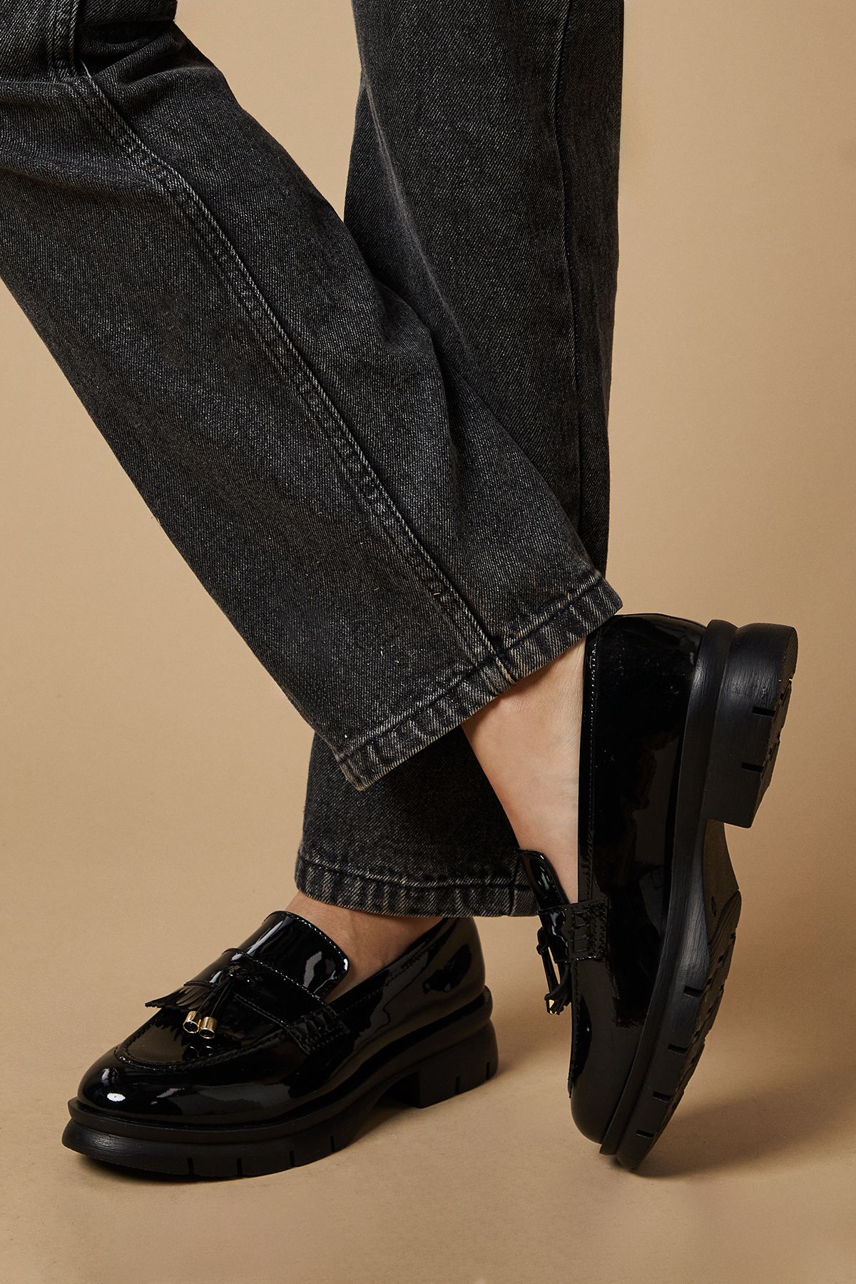 Oasis Brooke Real Leather Tassel Detail Chunky Loafers True Black image 4