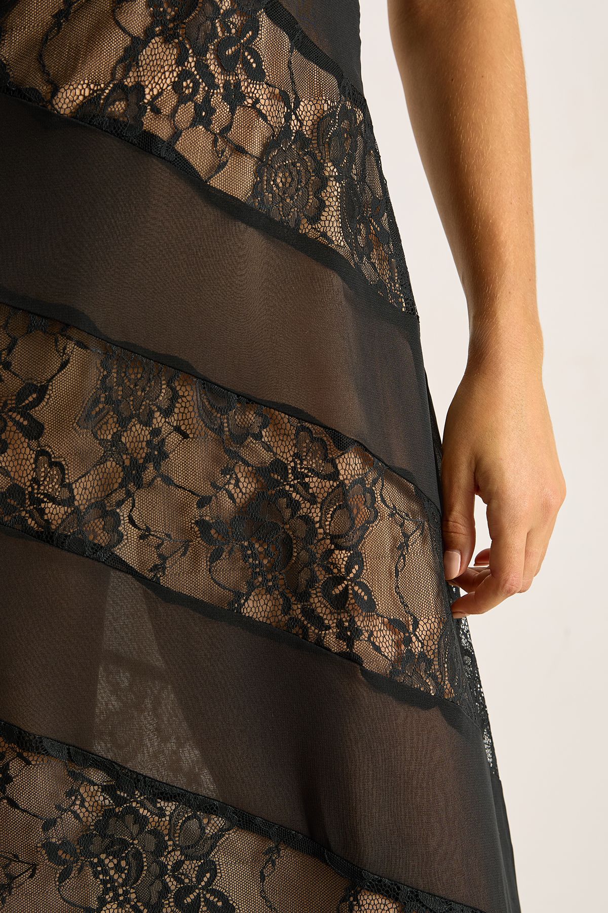 NastyGal Georgette Lace Panelled Strappy Maxi Dress Black image 5