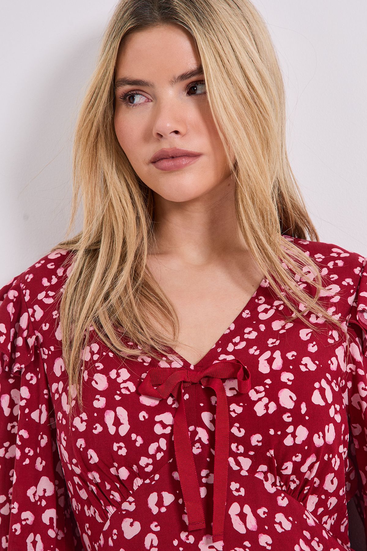 Dorothy Perkins Pink Animal Contrast Bow Detail Frill Printed Midaxi Dress Pink image 4