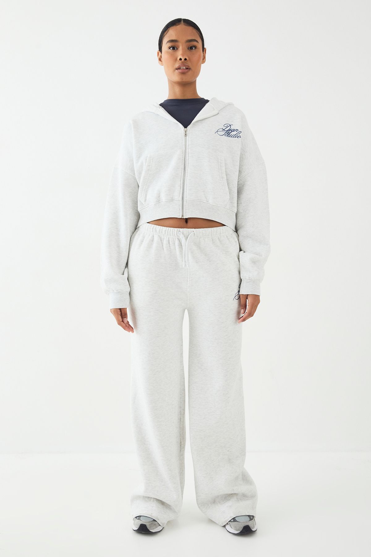 DSGN Studio DSGN Studio Contrast Script Boxy Crop Zip Through Hoodie Ash Grey image 5