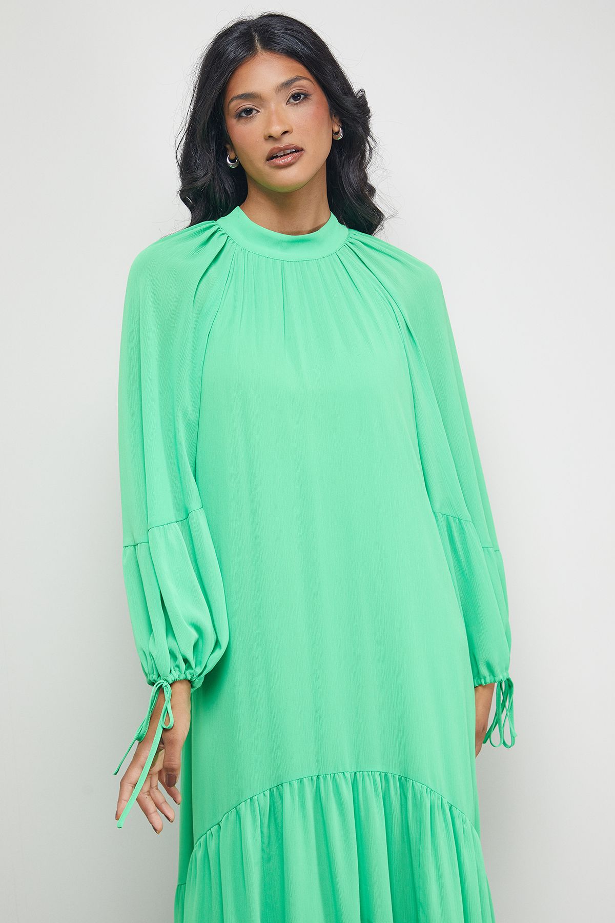 Warehouse Tony Chiffon High Neck Tier Smock Midi Dress Bright Green image 5