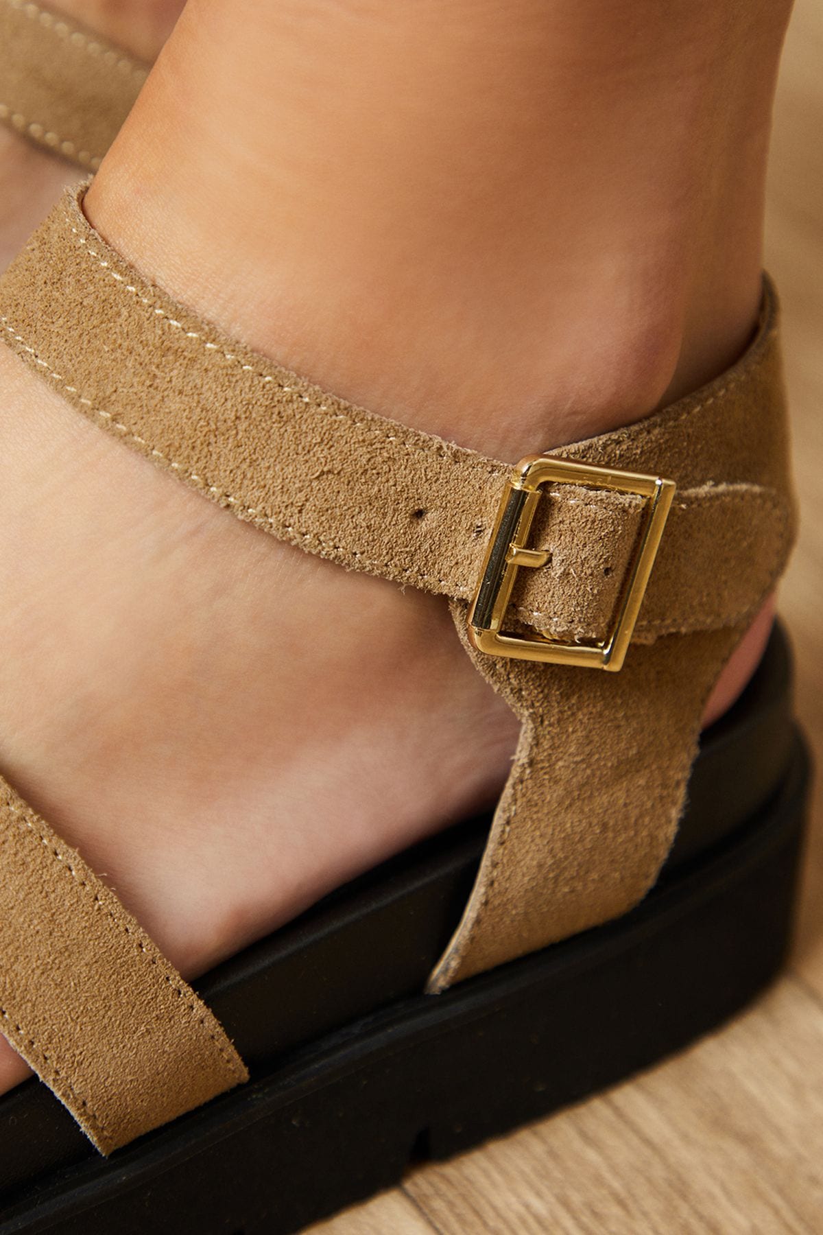 Oasis Rachel Suede Multi Strap Footbed Chunky Sandals Taupe image 4