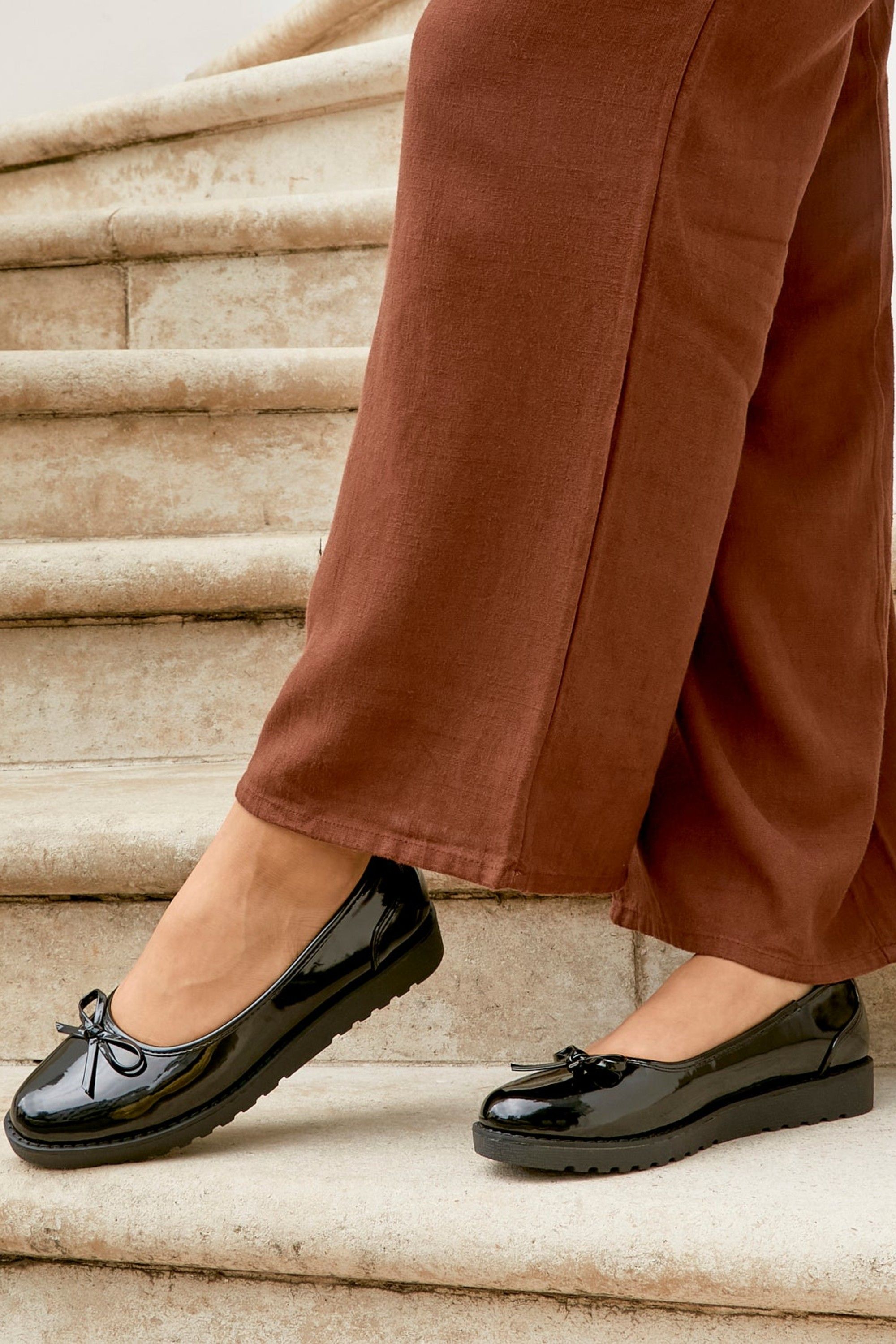 Linzi Quote Black Patent Pump image 6