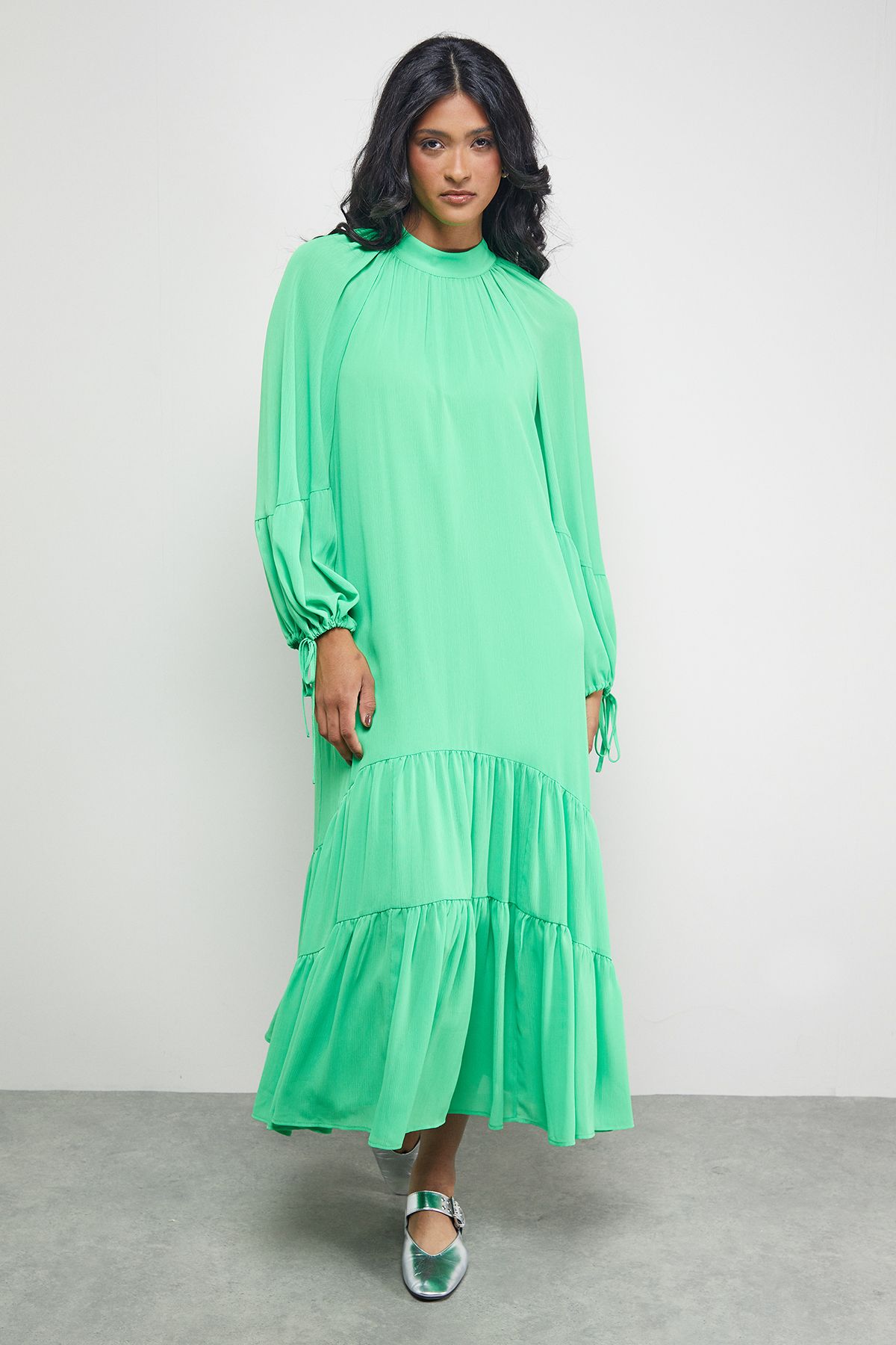 Warehouse Tony Chiffon High Neck Tier Smock Midi Dress Bright Green image 2