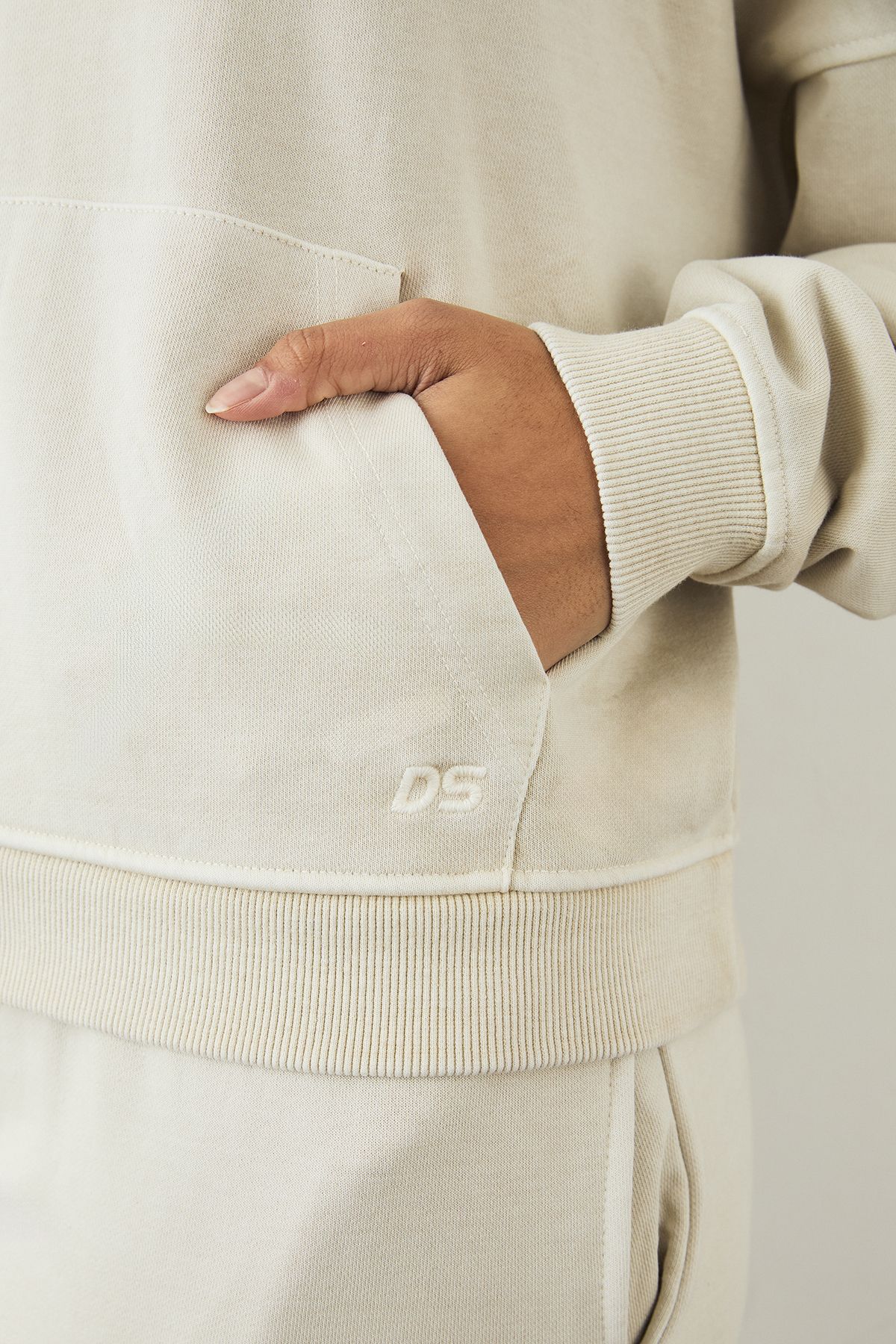 DSGN Studio DSGN Studio Premium Heavyweight Washed Oversized Hoodie Ecru image 4