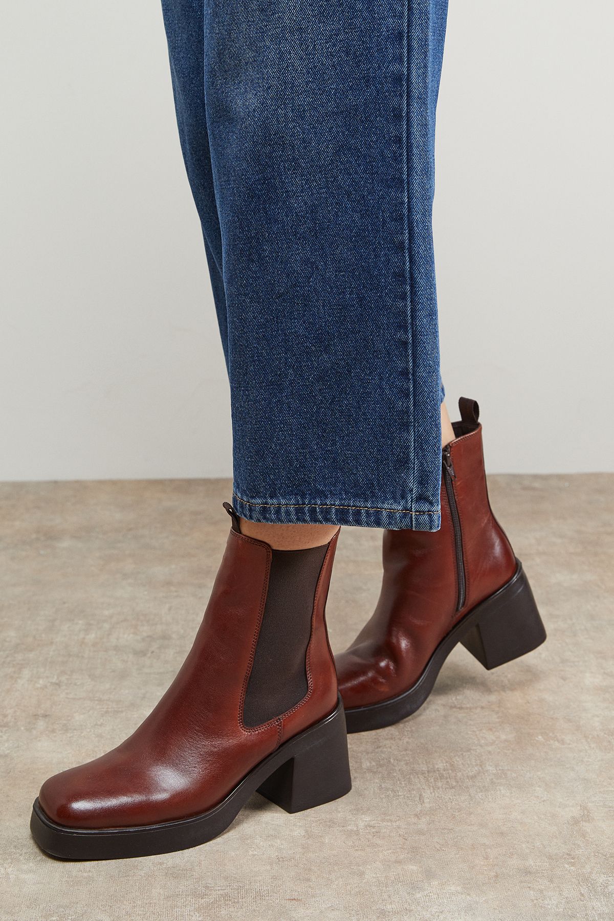 Oasis Barbara Real Leather Chunky High Heeled Chelsea Boots Tan image 1